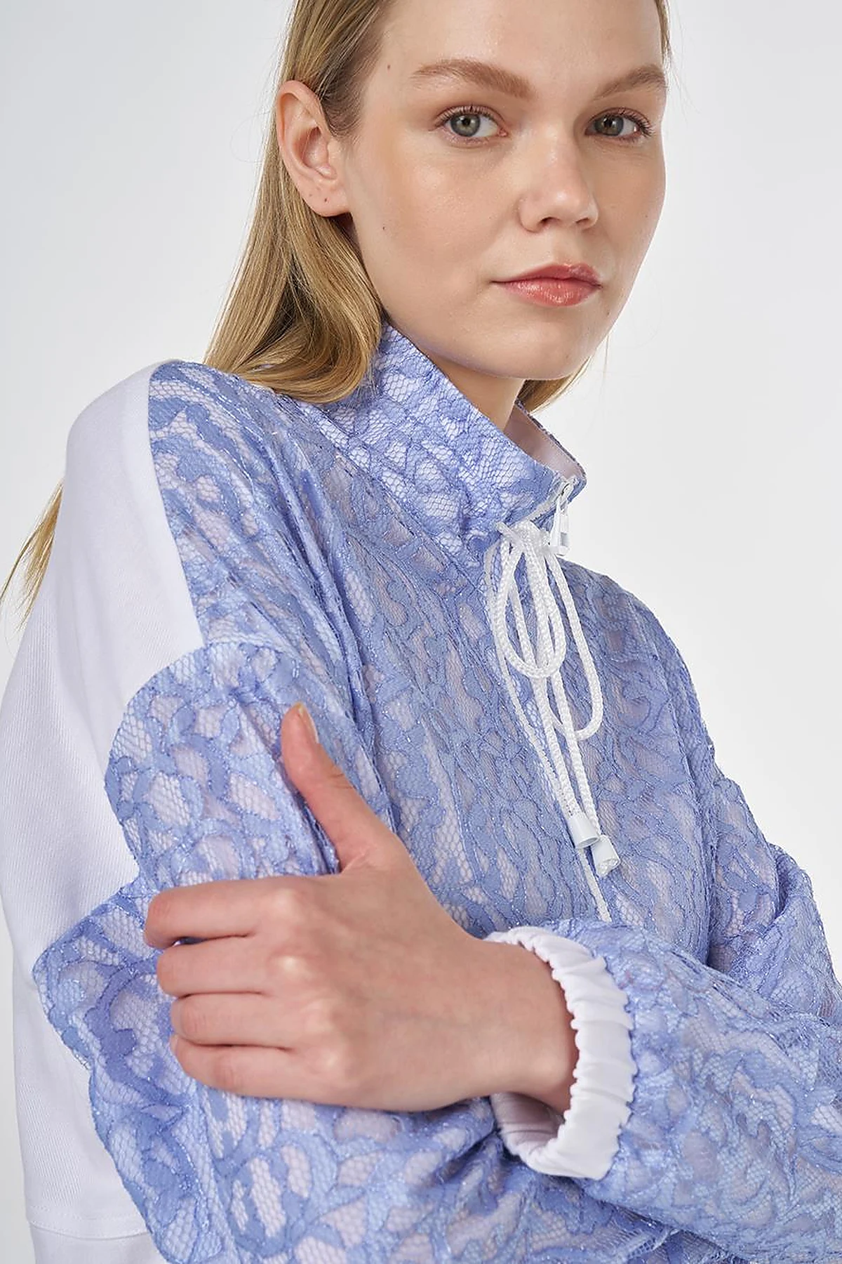 High Neck Lace Sweatshirt Sky Blue