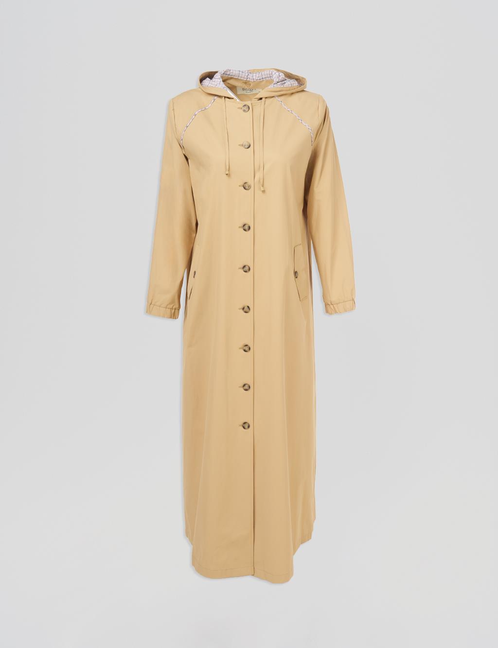 Button-Closure Overcoat – Beige