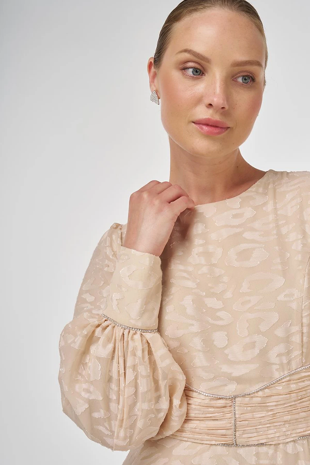 Drape Detaylı Jakarlı Elbise Kum Beji
