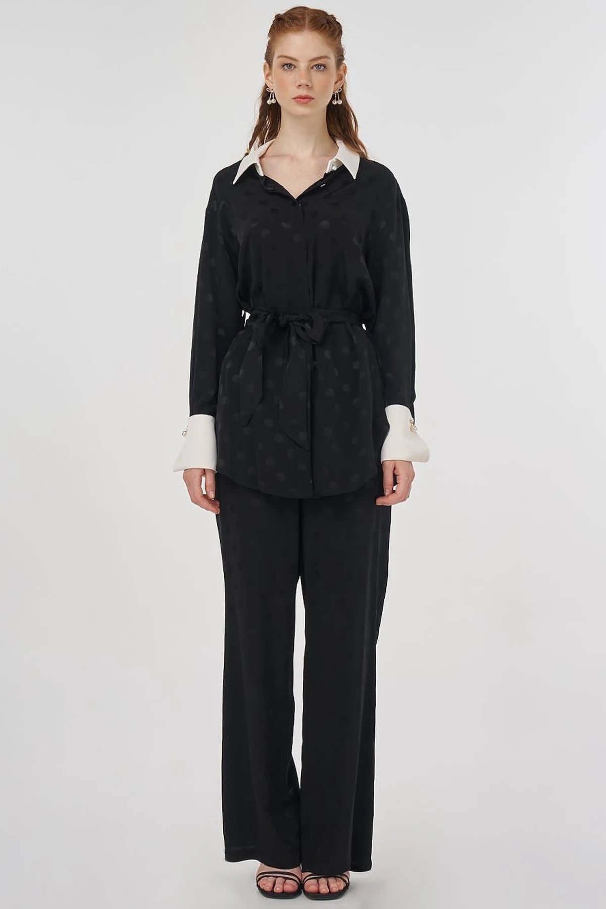Polka Dot Patterned Two-Piece Set Black