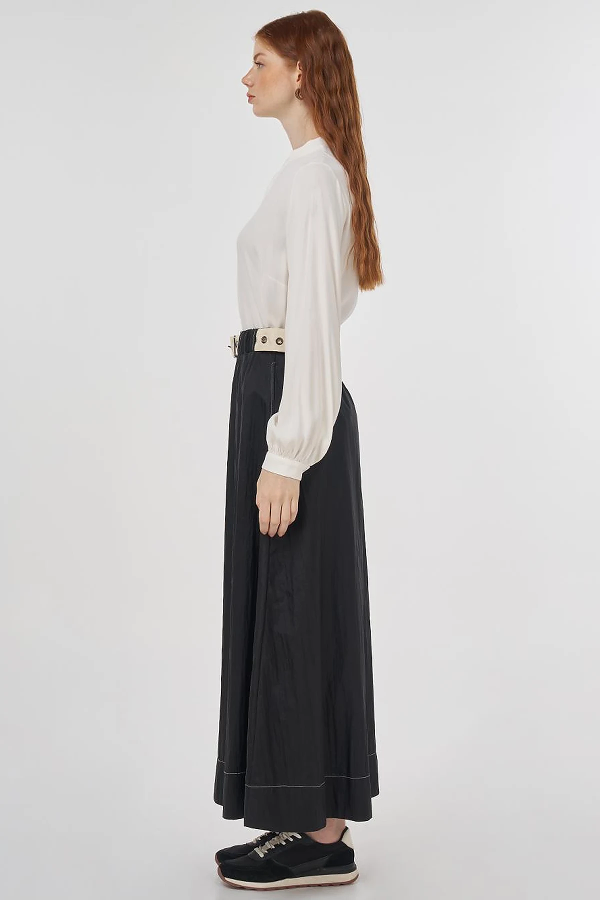 Flared Skirt with Shiny Texture Black 