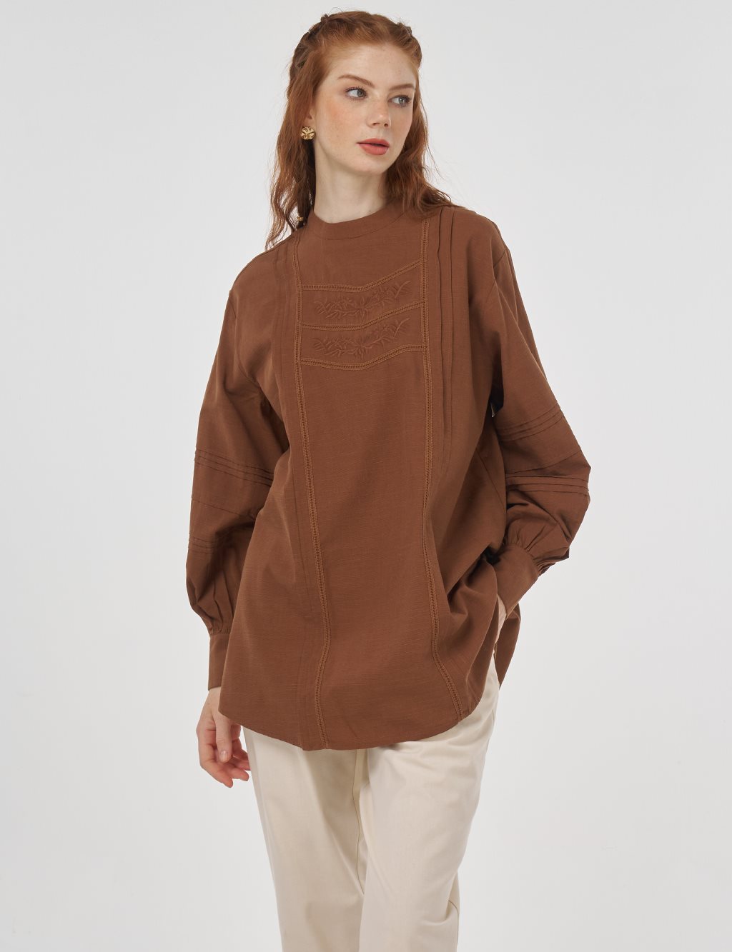 Pintuck-Stitched Cotton Linen Blouse Brown