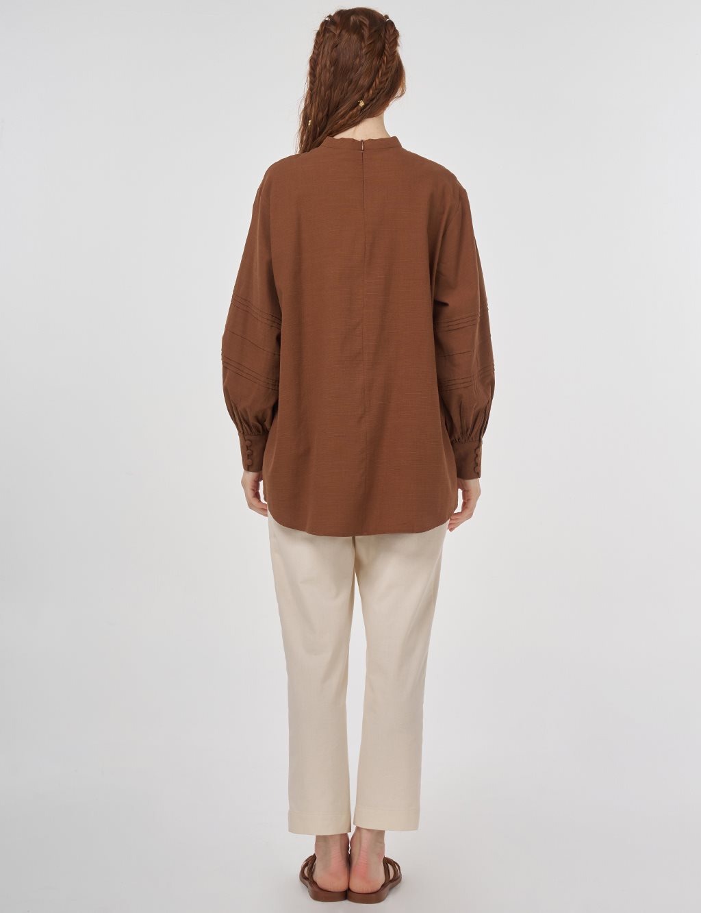 Pintuck-Stitched Cotton Linen Blouse Brown