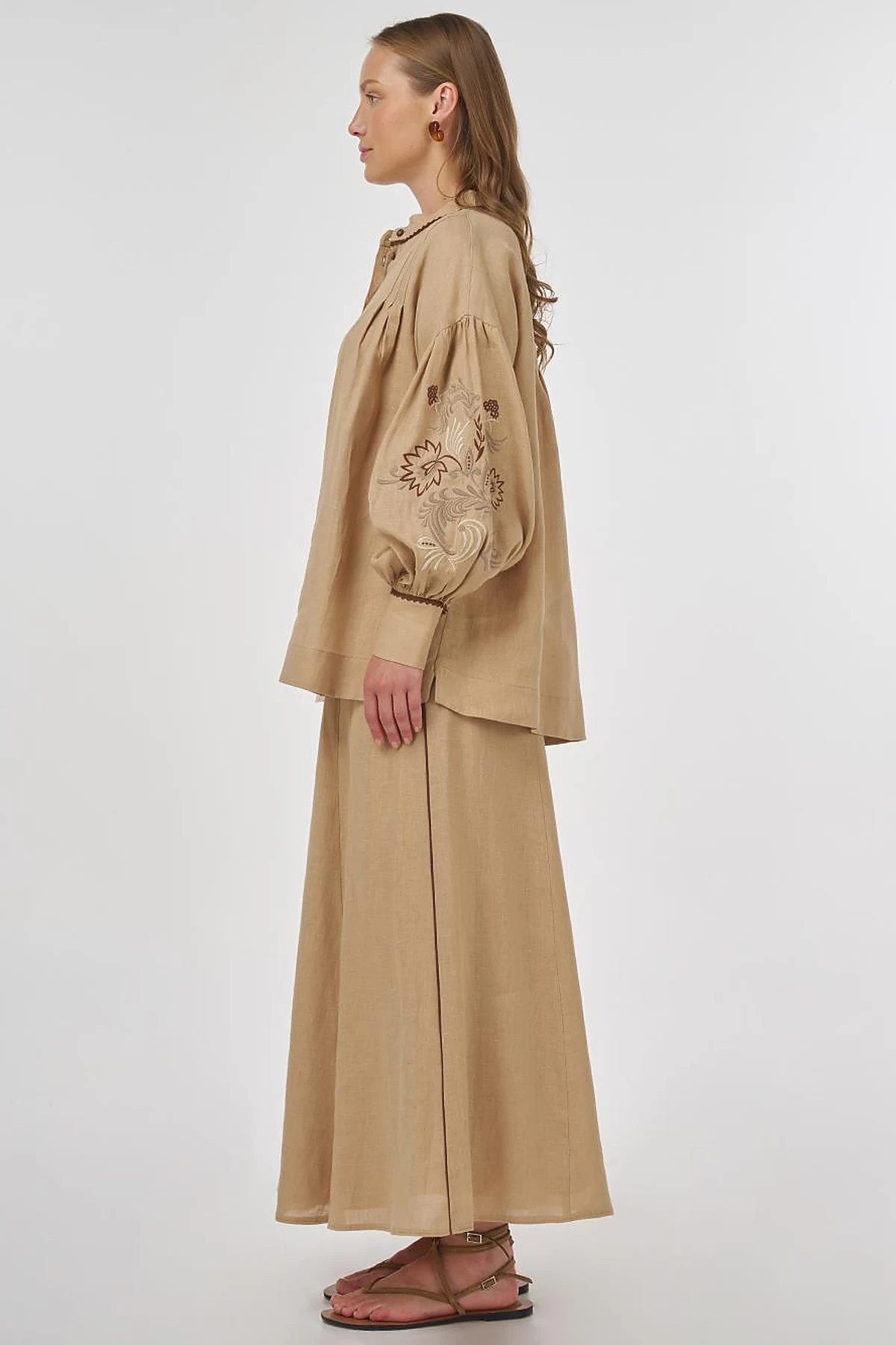 100% Linen Embroidered Two-Piece Set Beige