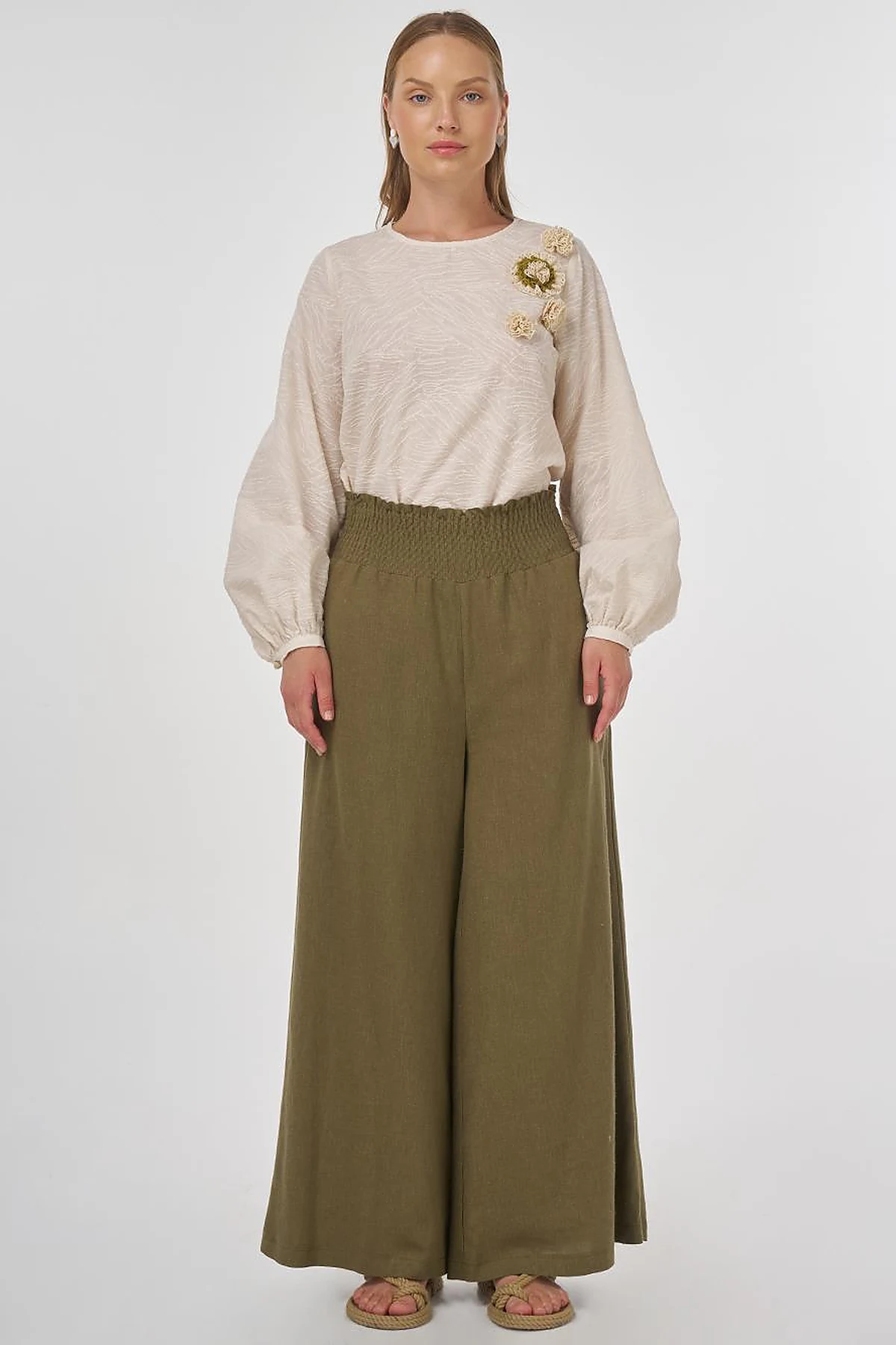 Smocked Stitch Linen-Viscose Pants Khaki 