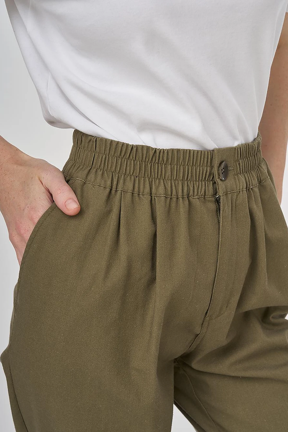Elasticated Waist Straight-Leg Pants Khaki 