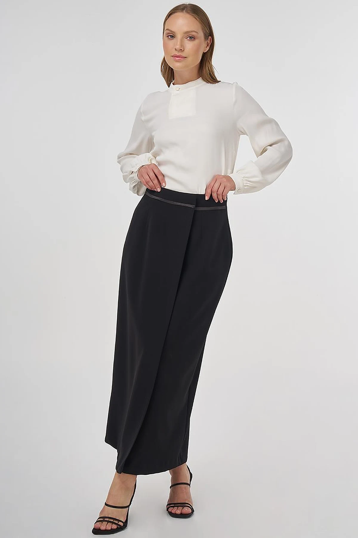 Envelope Detail Pencil Skirt Black