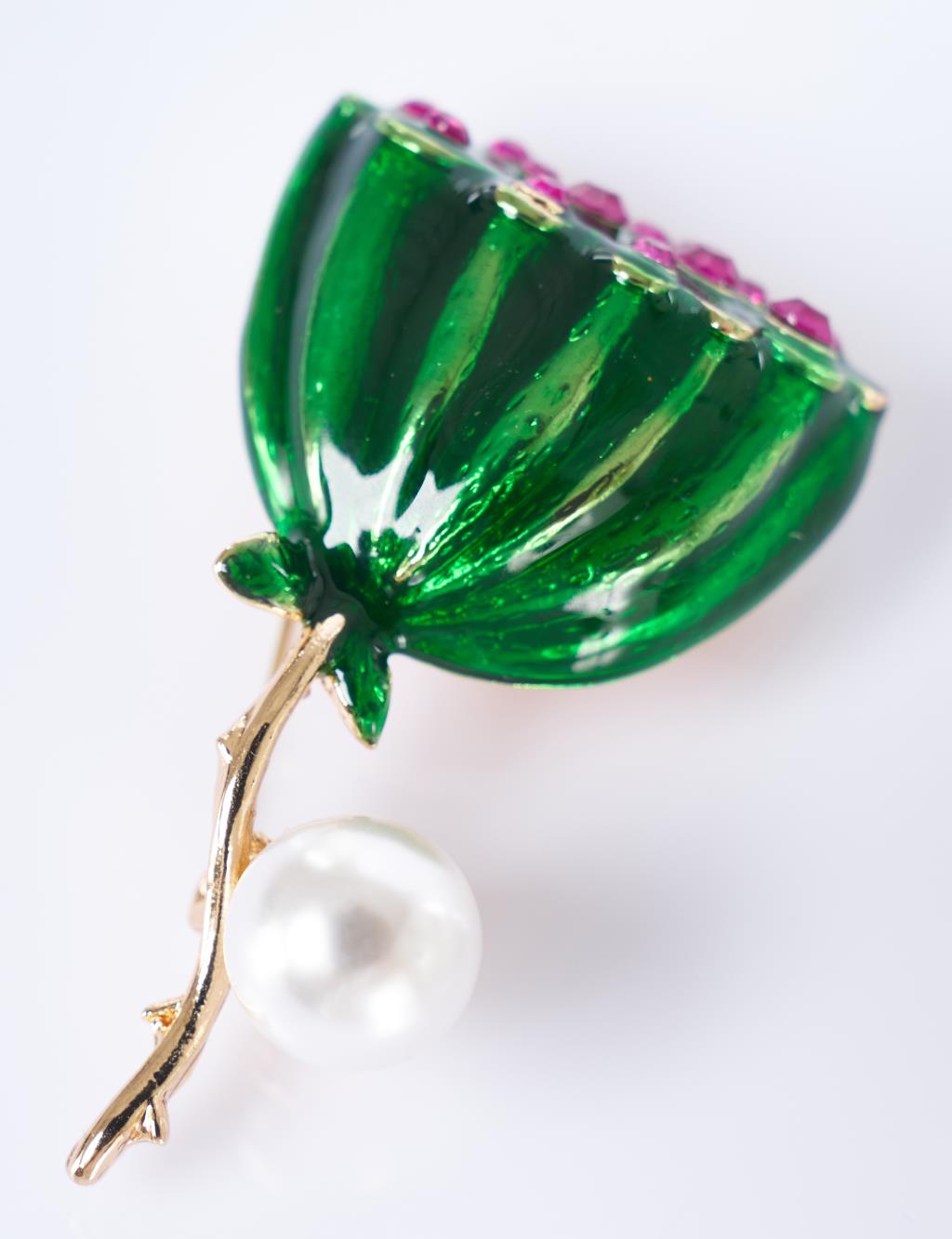 Green Pearl-Embellished Flower Brooch