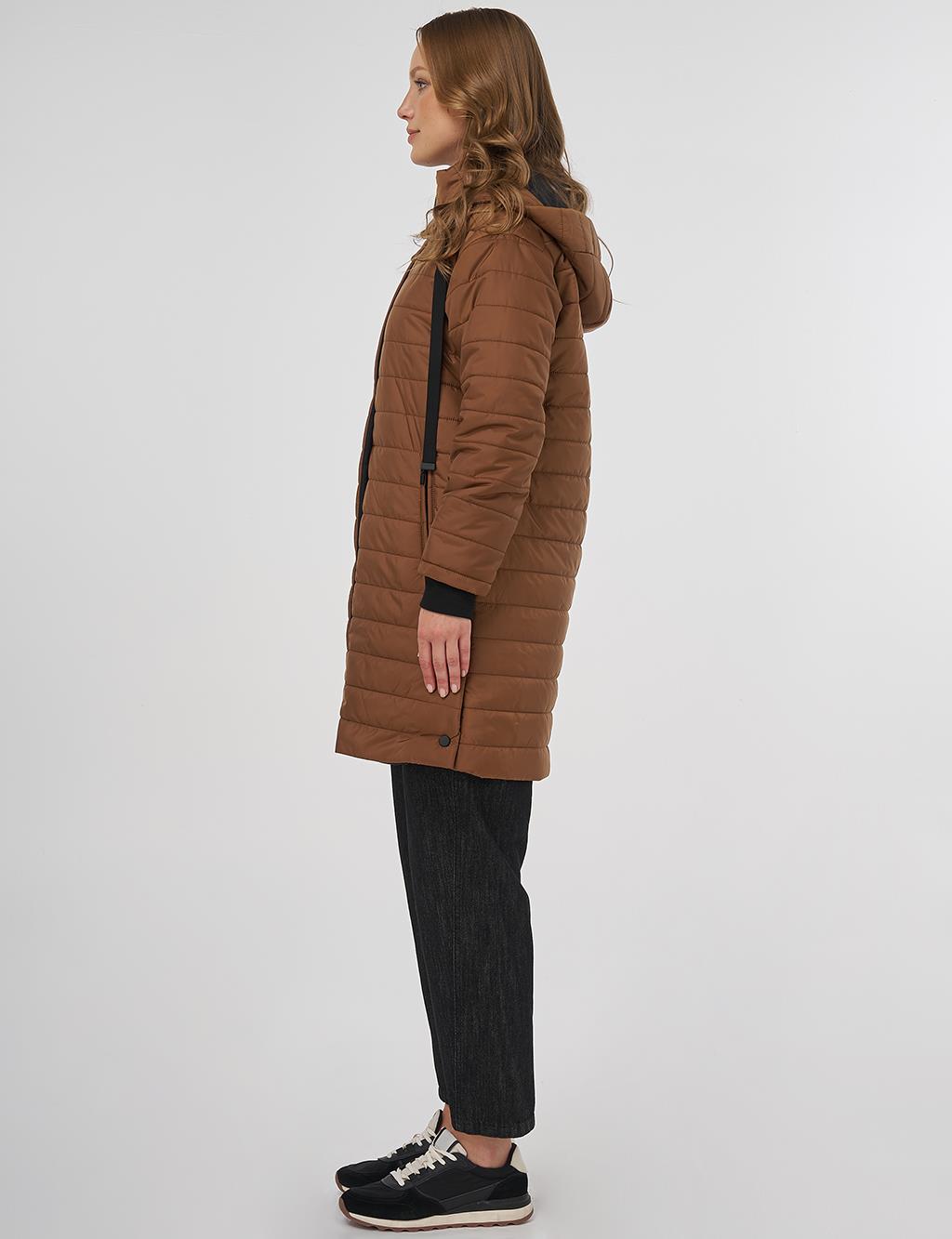 Dik Yaka Kapüşonlu Anorak Mont Camel 