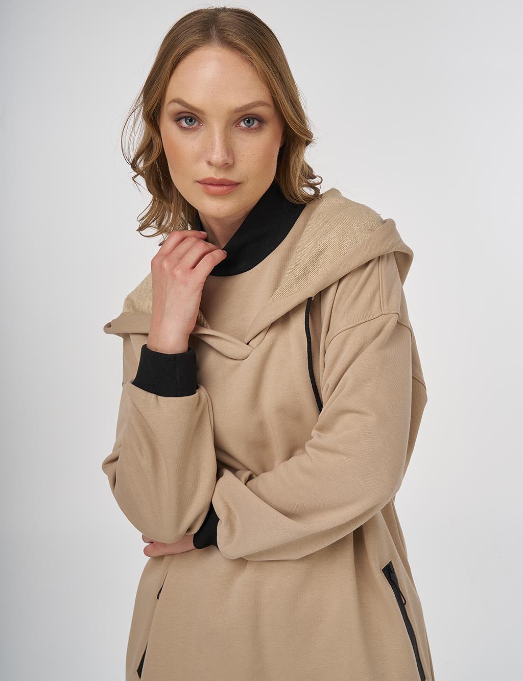 Hooded Three-Ply Sweatshirt Beige 