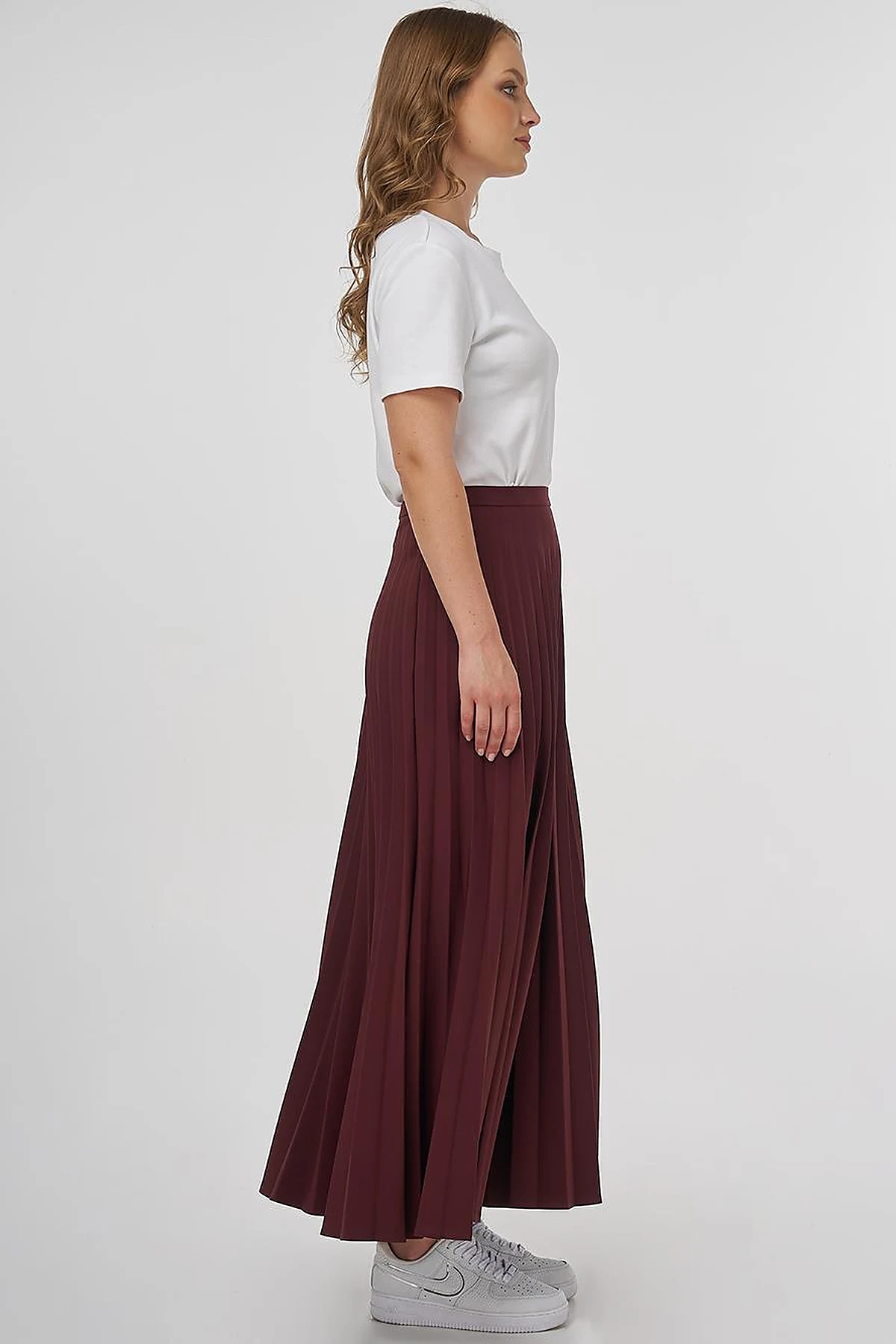 Zipped Pleated Skirt Burgundy