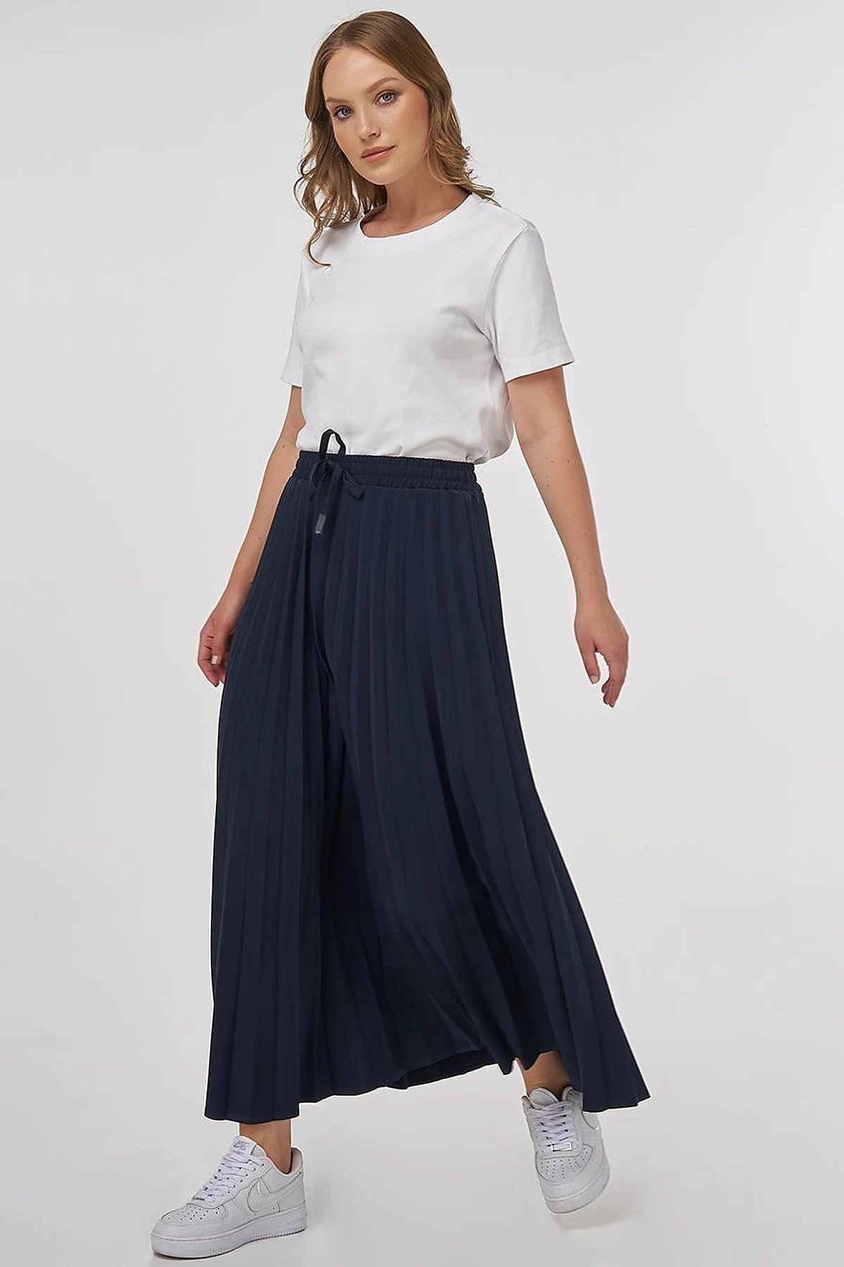 High-Waisted Pleated Skirt Dark Navy