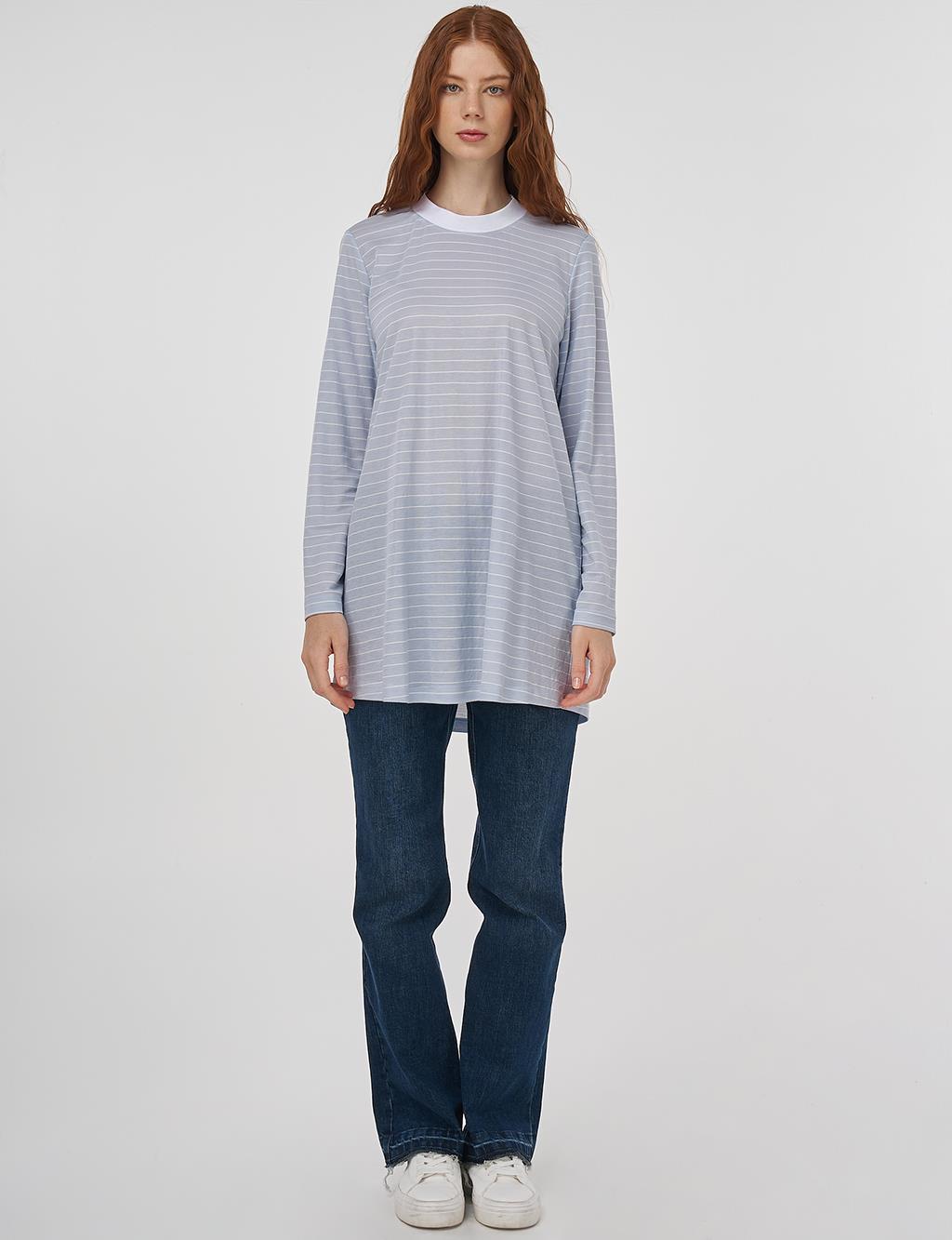 Striped Knit Sweatshirt in Light Blue