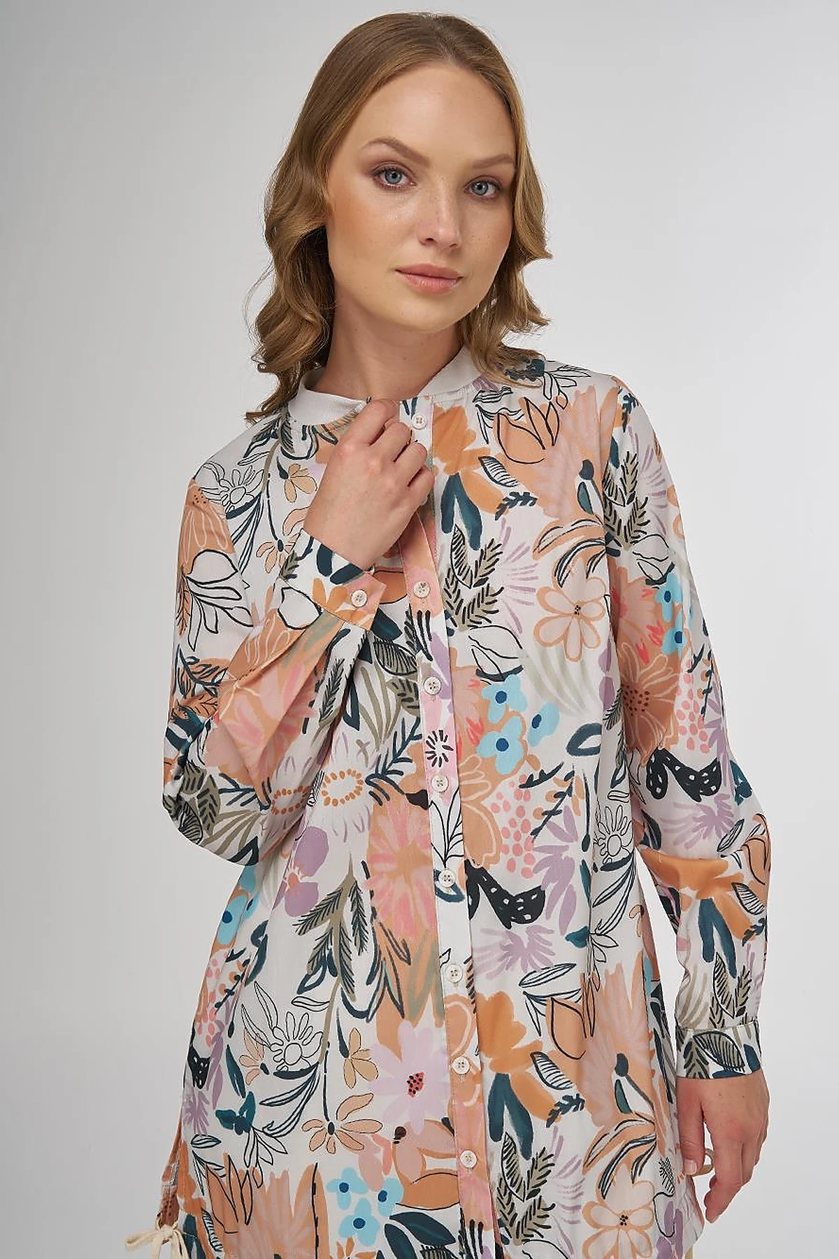 Floral Desenli Bağcıklı Tunik Krem
