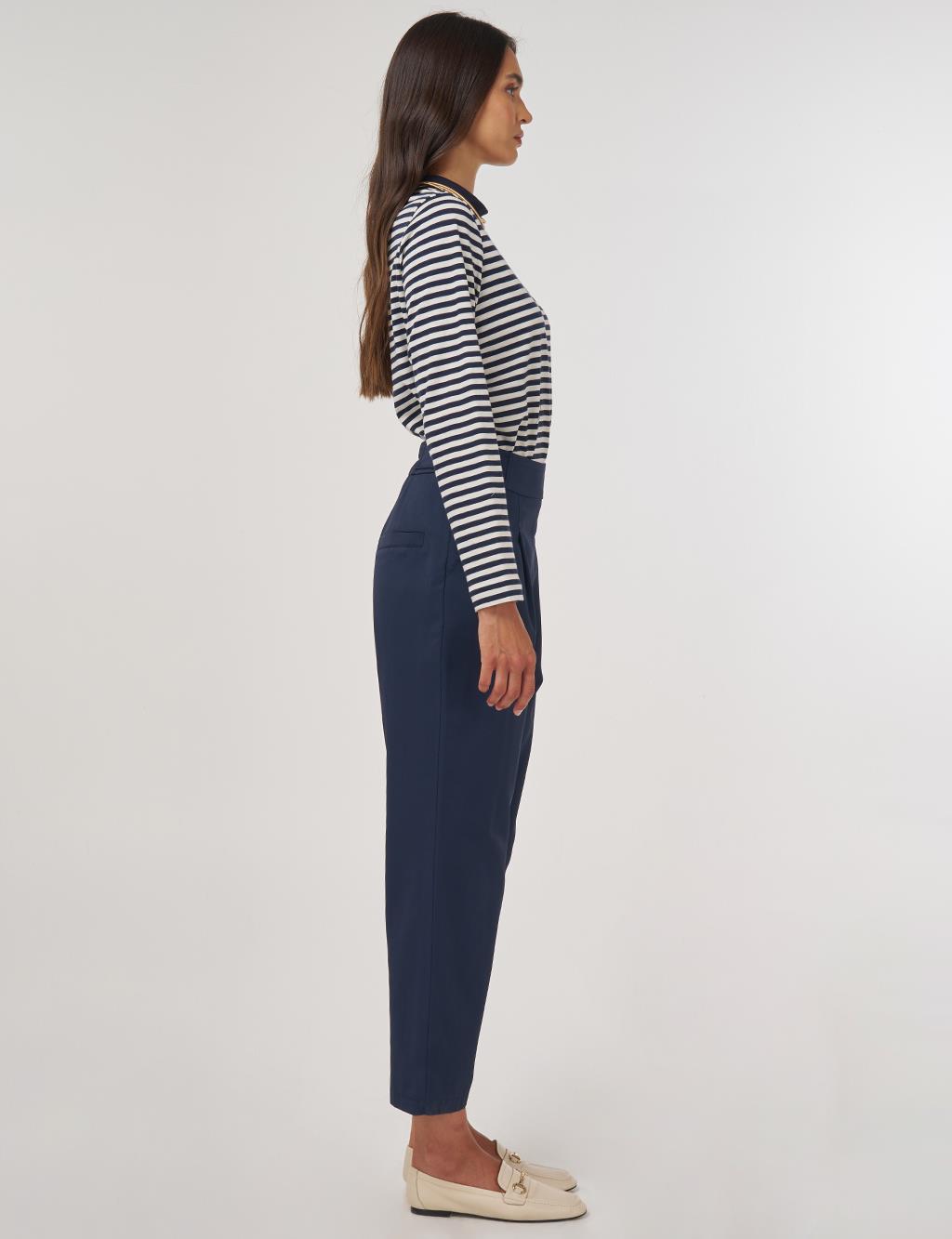Pleated Carrot-Cut Pants Dark Navy 