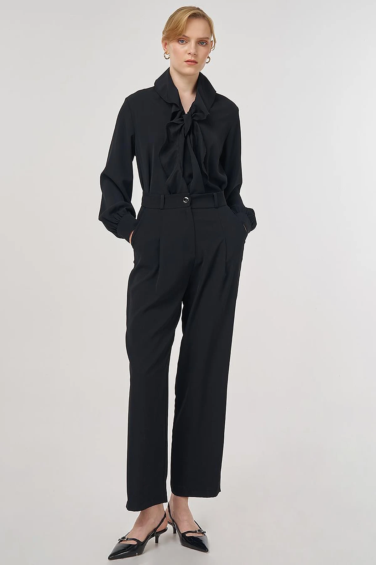 Darted Pants Black