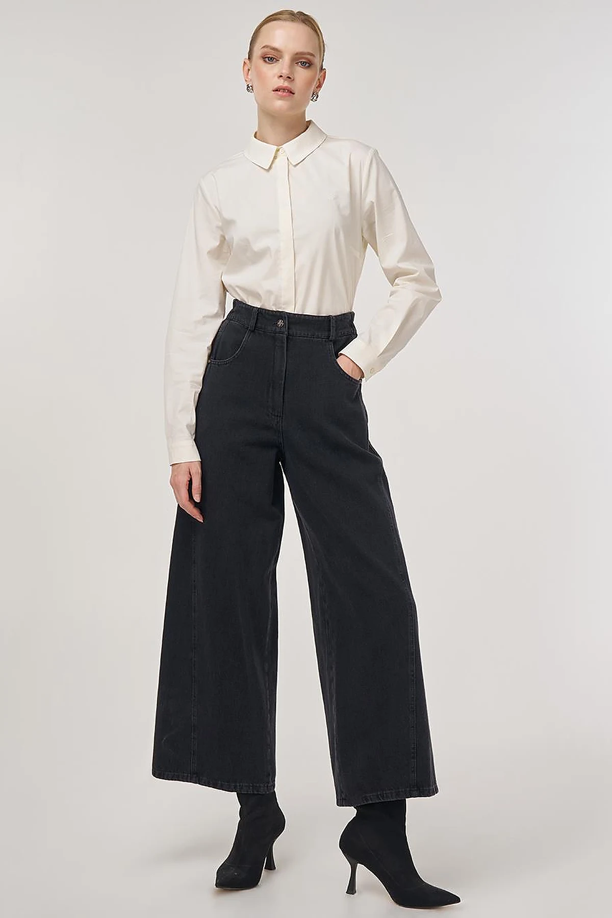 Pocket-Detail Marine Fit Denim Pants Smoke Gray