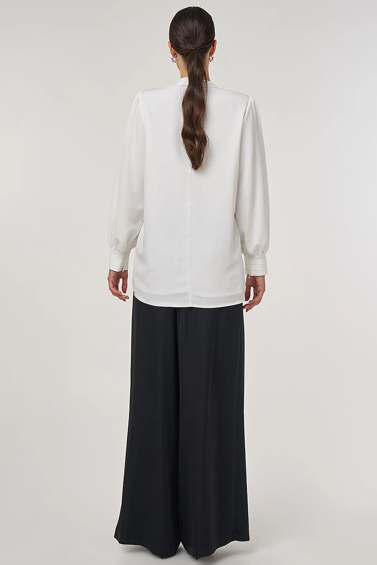 Sequin-Embroidered Elegant Blouse Ecru