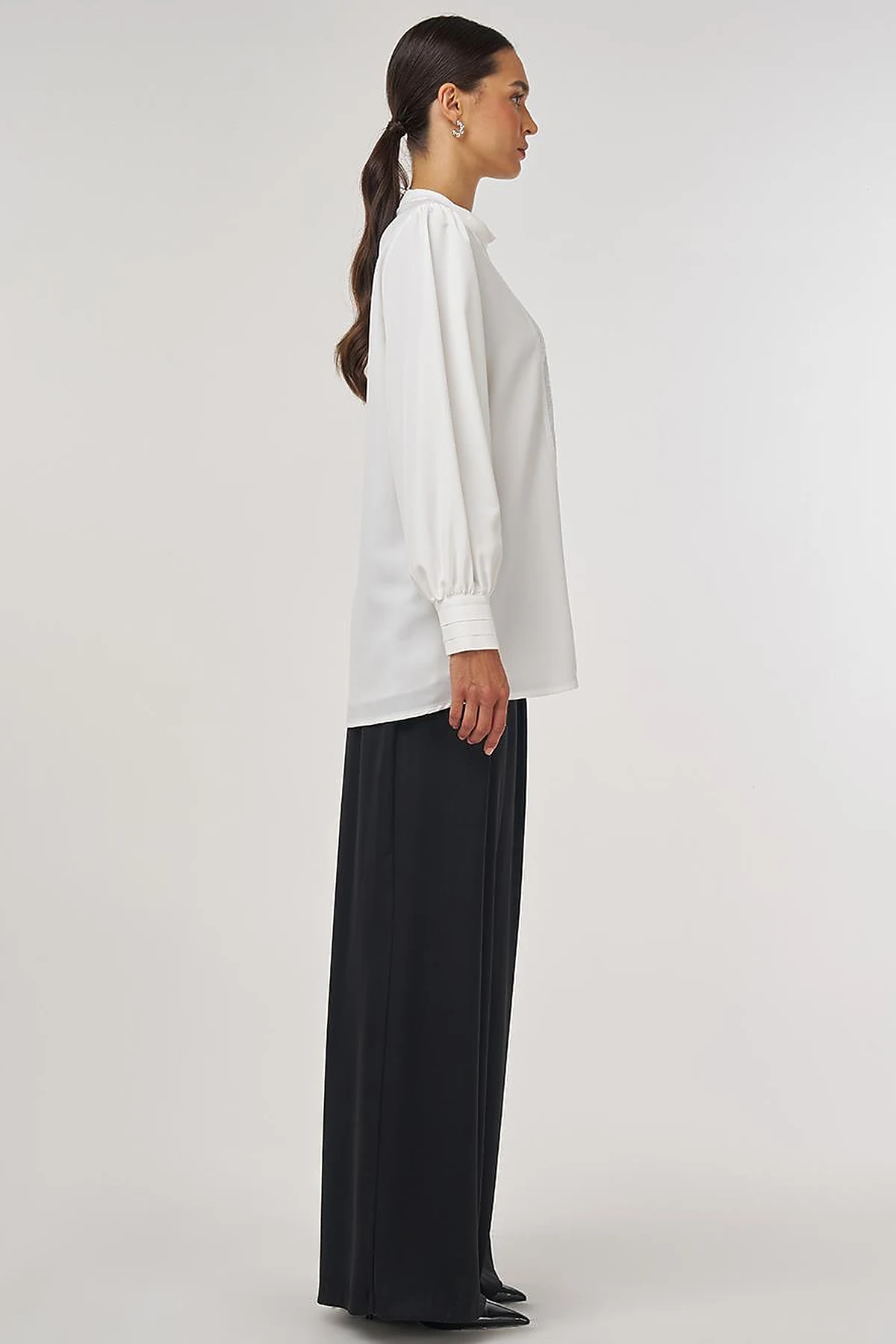 Sequin-Embroidered Elegant Blouse Ecru