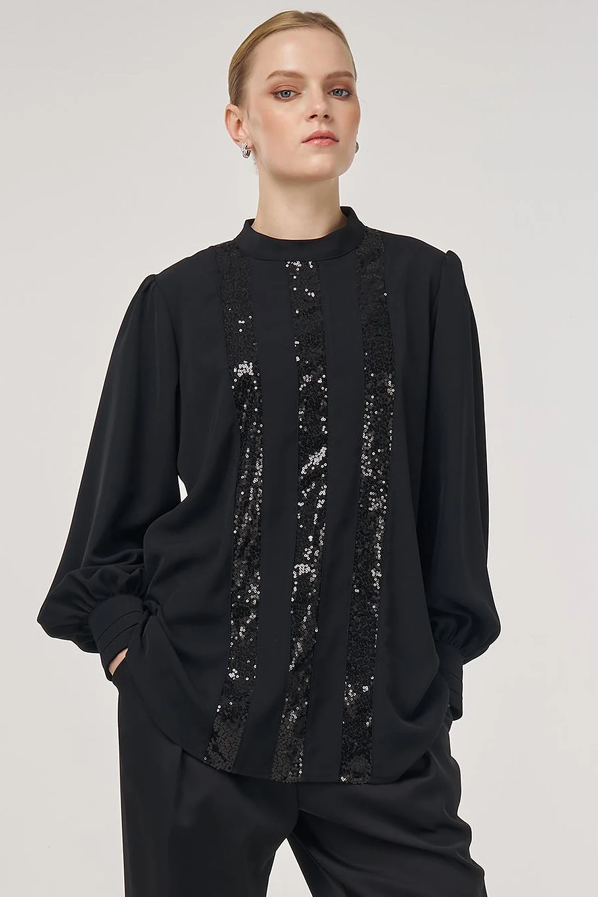 Sequin-Embroidered Elegant Blouse Black