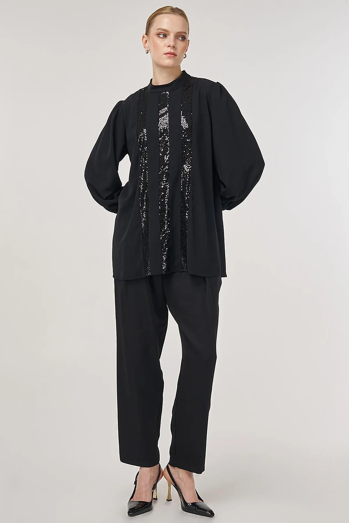 Sequin-Embroidered Elegant Blouse Black