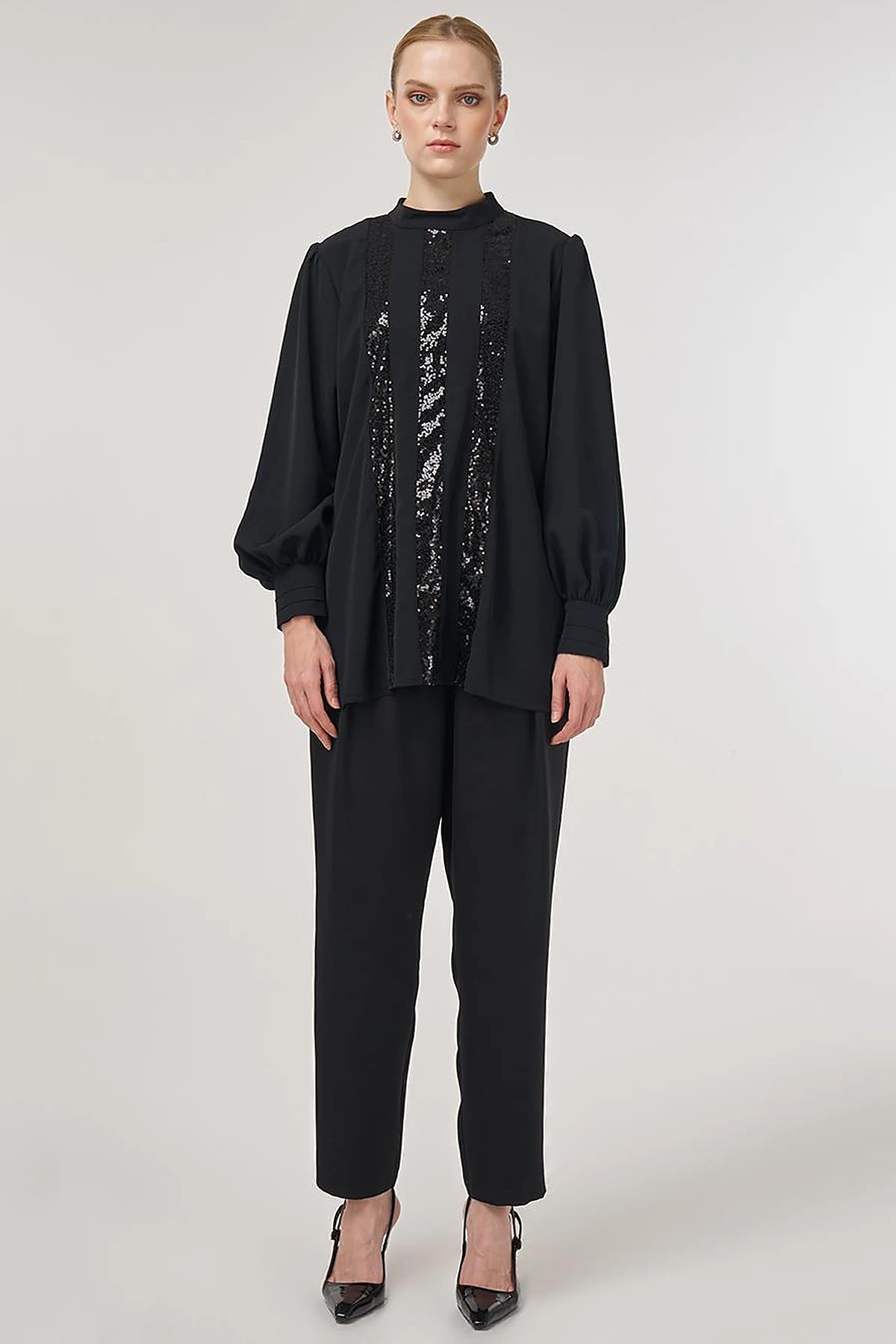 Sequin-Embroidered Elegant Blouse Black