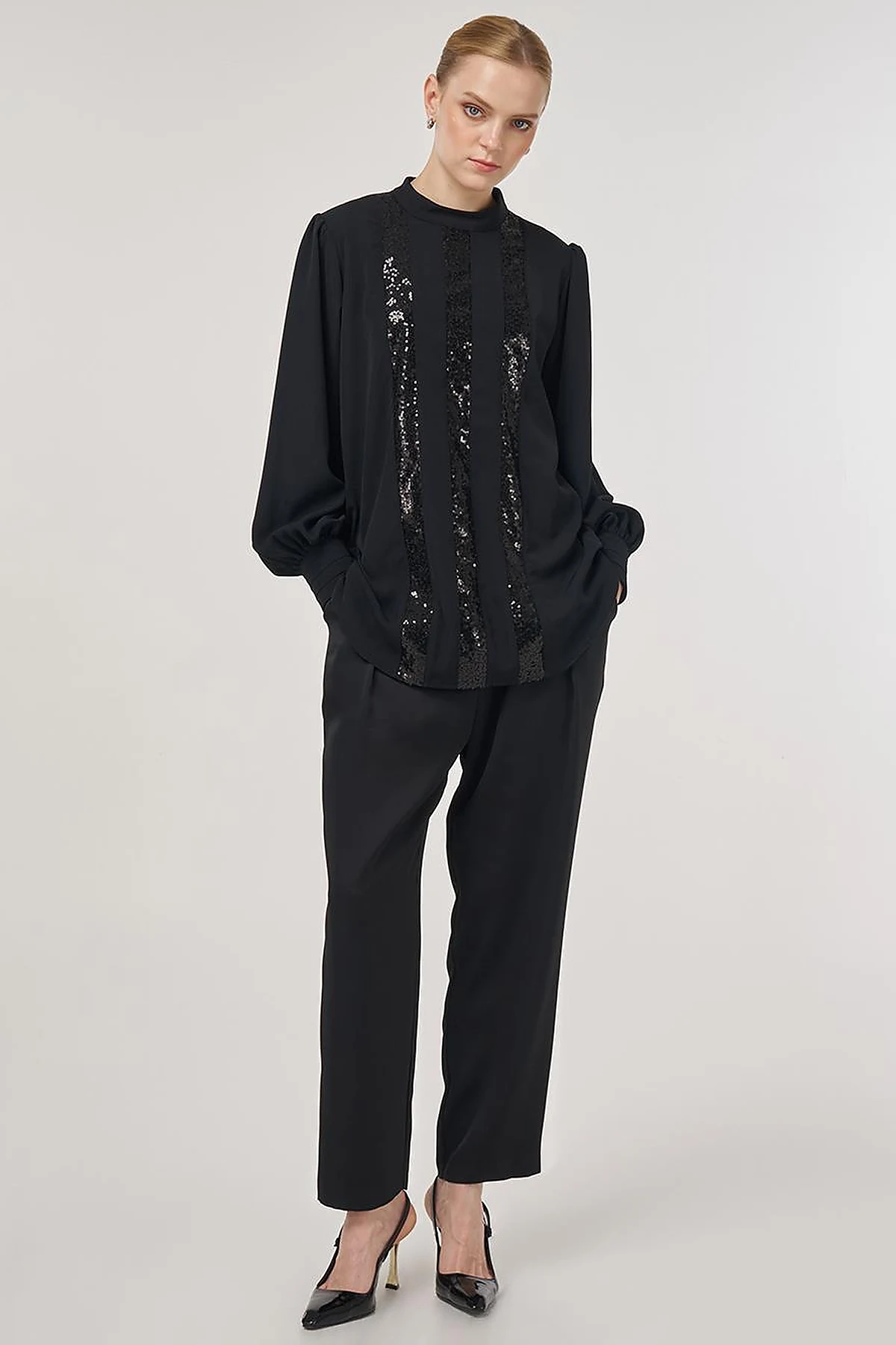 Sequin-Embroidered Elegant Blouse Black