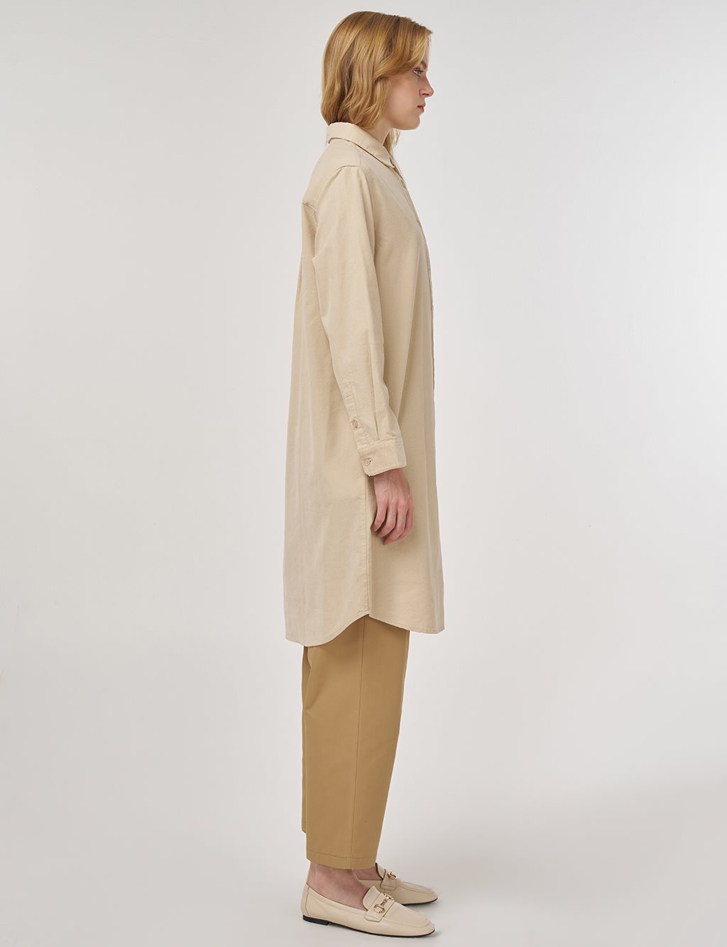 Relaxed-Fit Velvet Tunic Beige