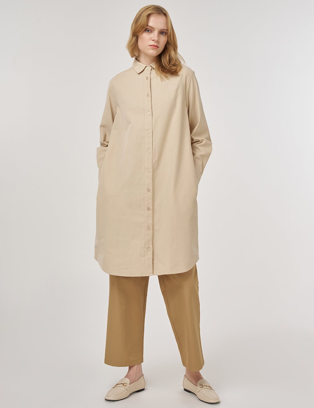 Relaxed-Fit Velvet Tunic Beige