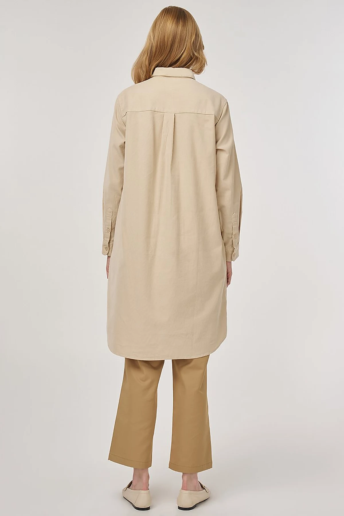 Relaxed-Fit Velvet Tunic Beige