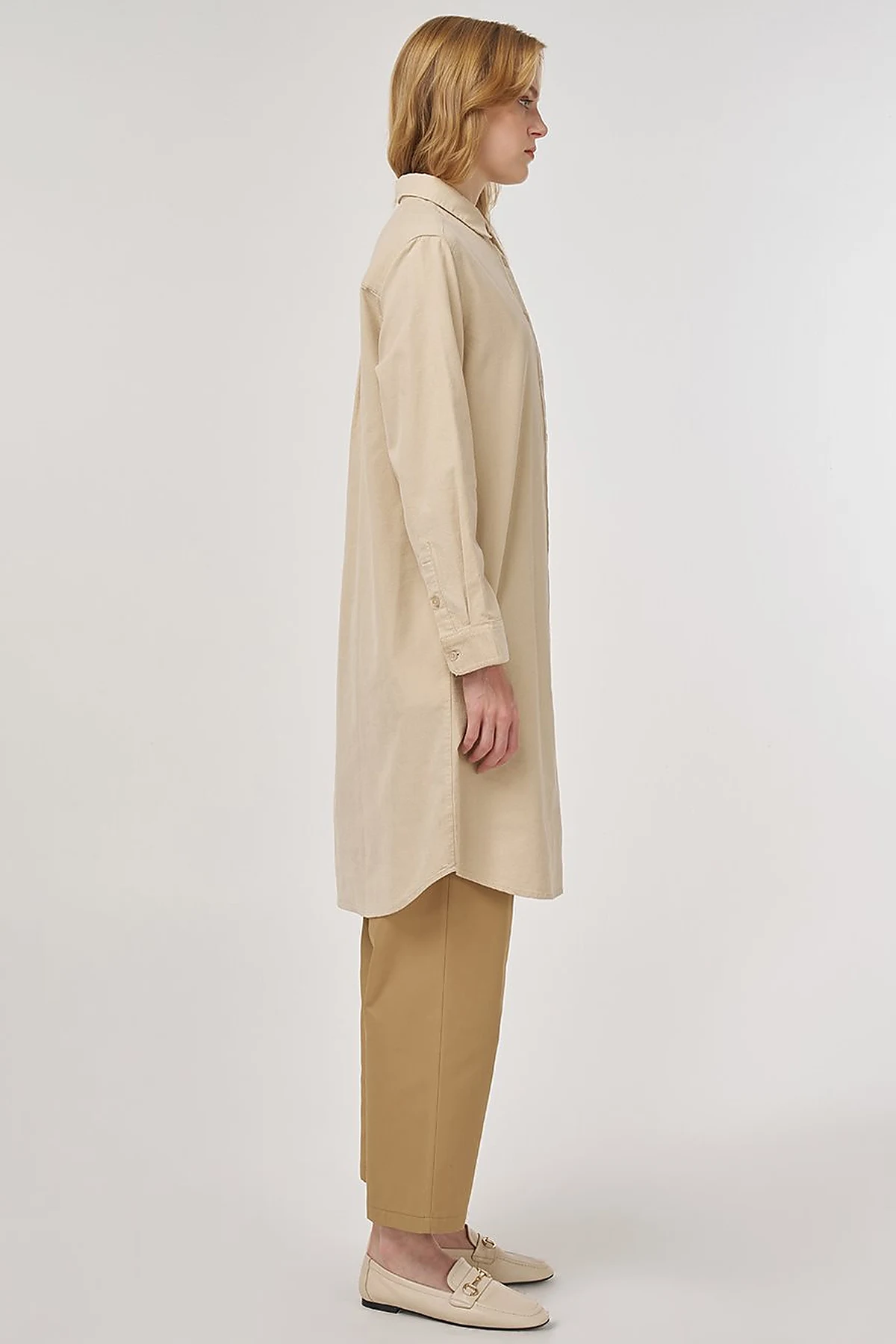 Relaxed-Fit Velvet Tunic Beige