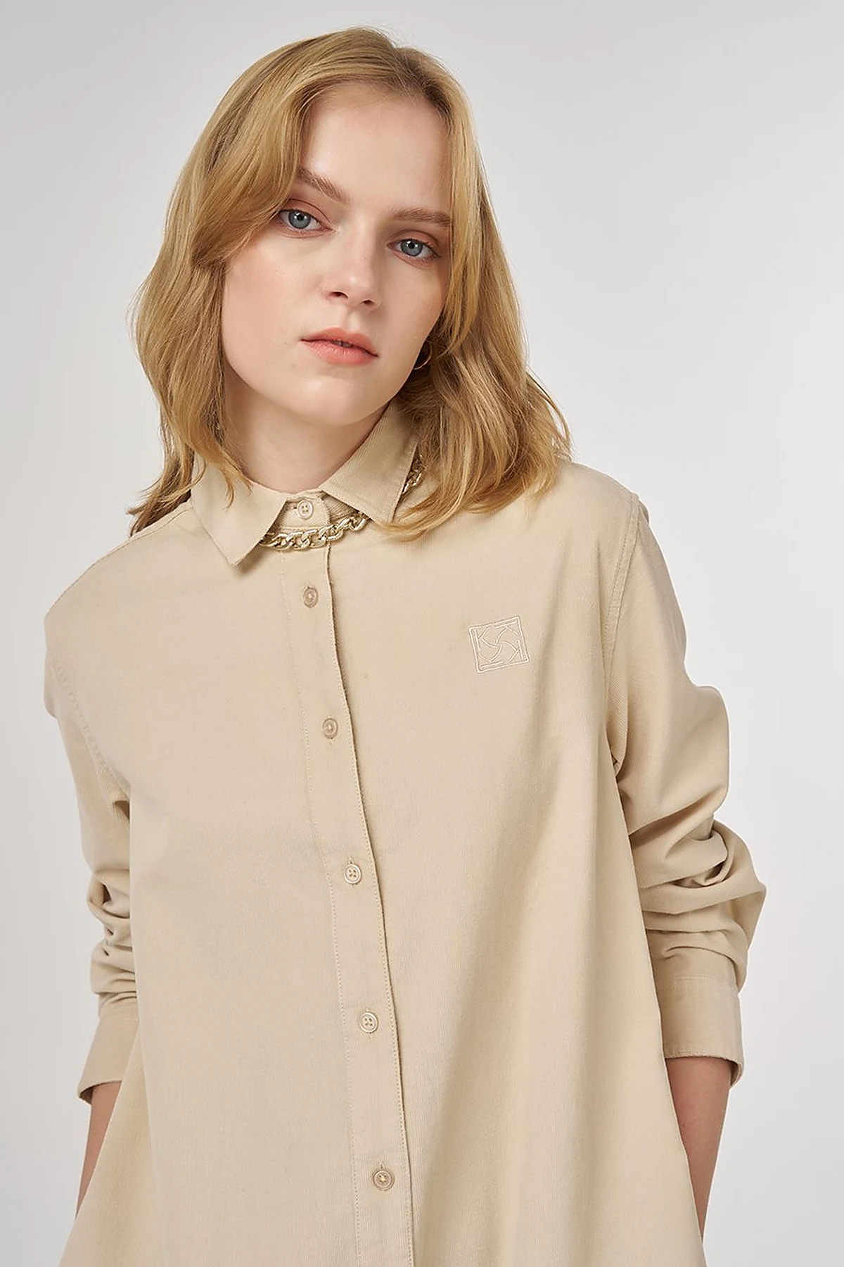 Relaxed-Fit Velvet Tunic Beige
