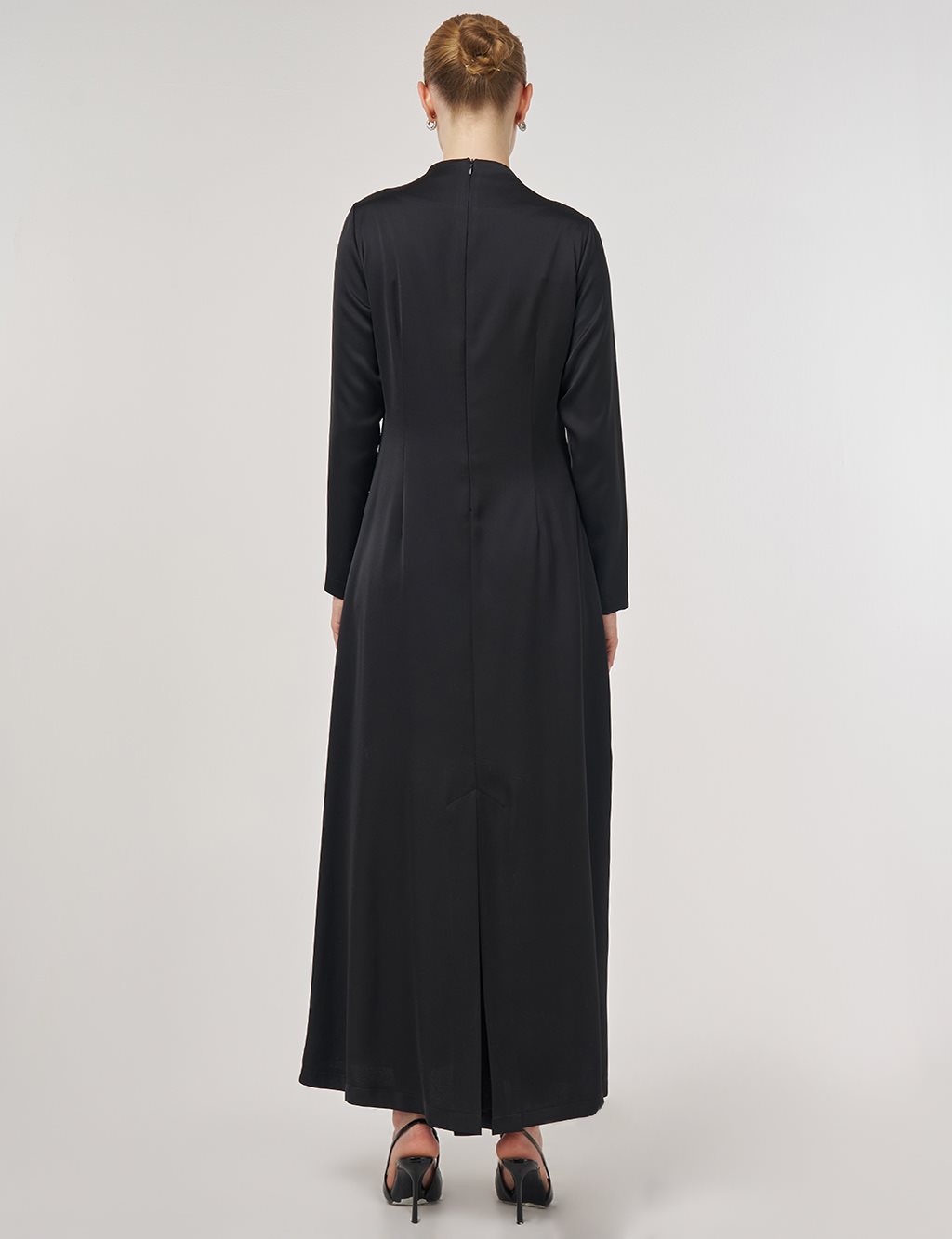 Embroidered Elegant Dress Black
