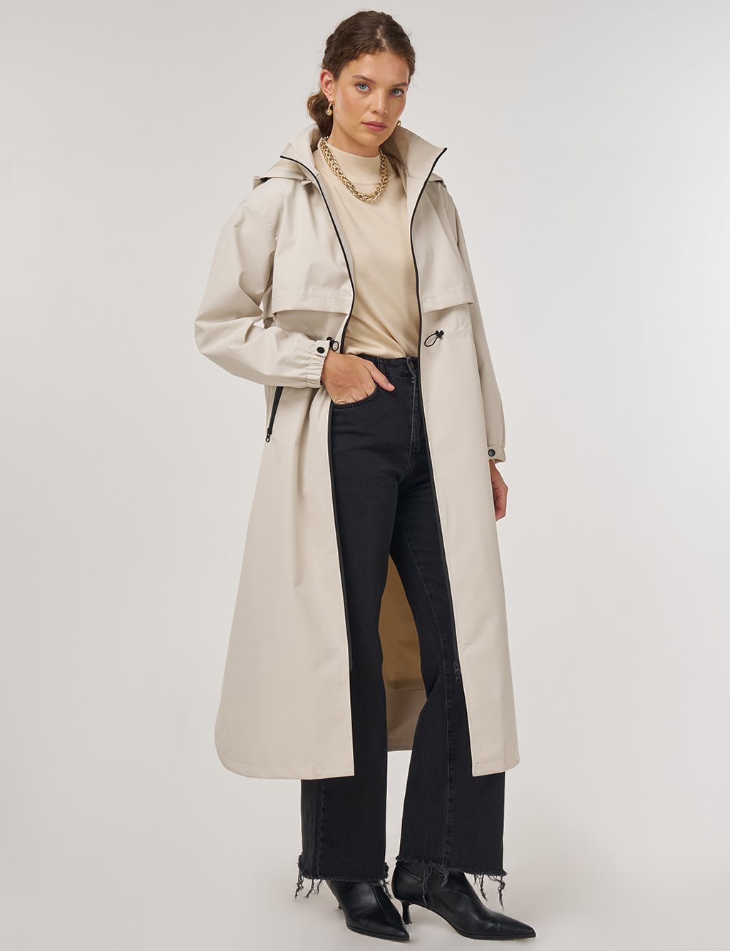 Bel Büzgülü Dik Yaka Parka Taş