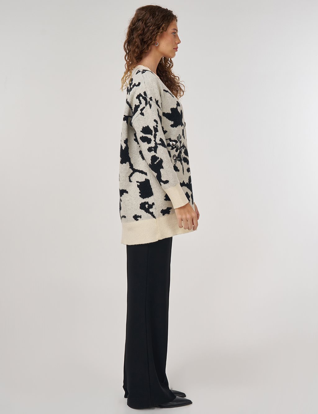 Sequin Embroidered Knit Cardigan in Cream