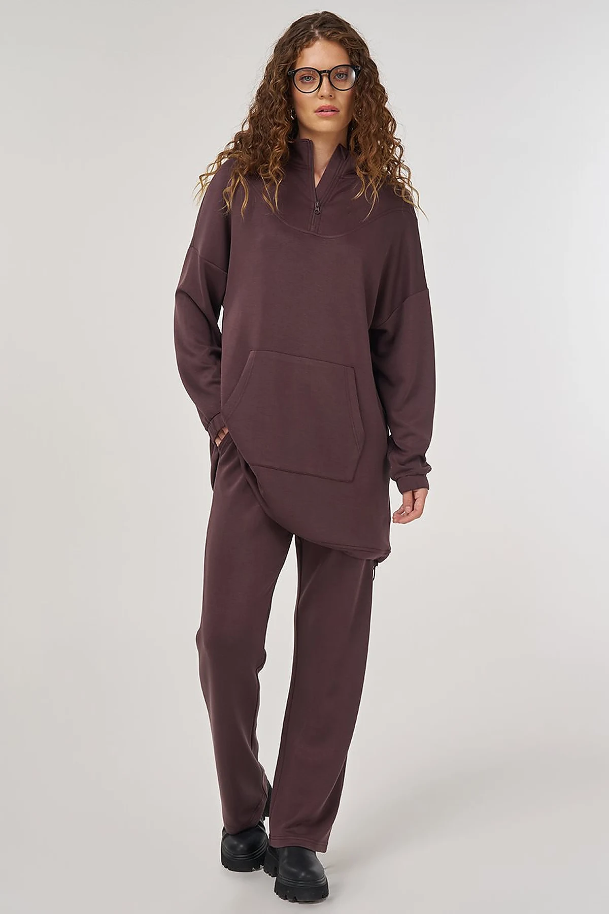 Kangaroo Pocket Two-Piece Suit in Plum