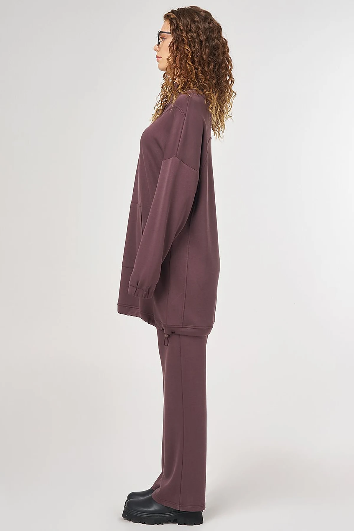 Kangaroo Pocket Two-Piece Suit in Plum