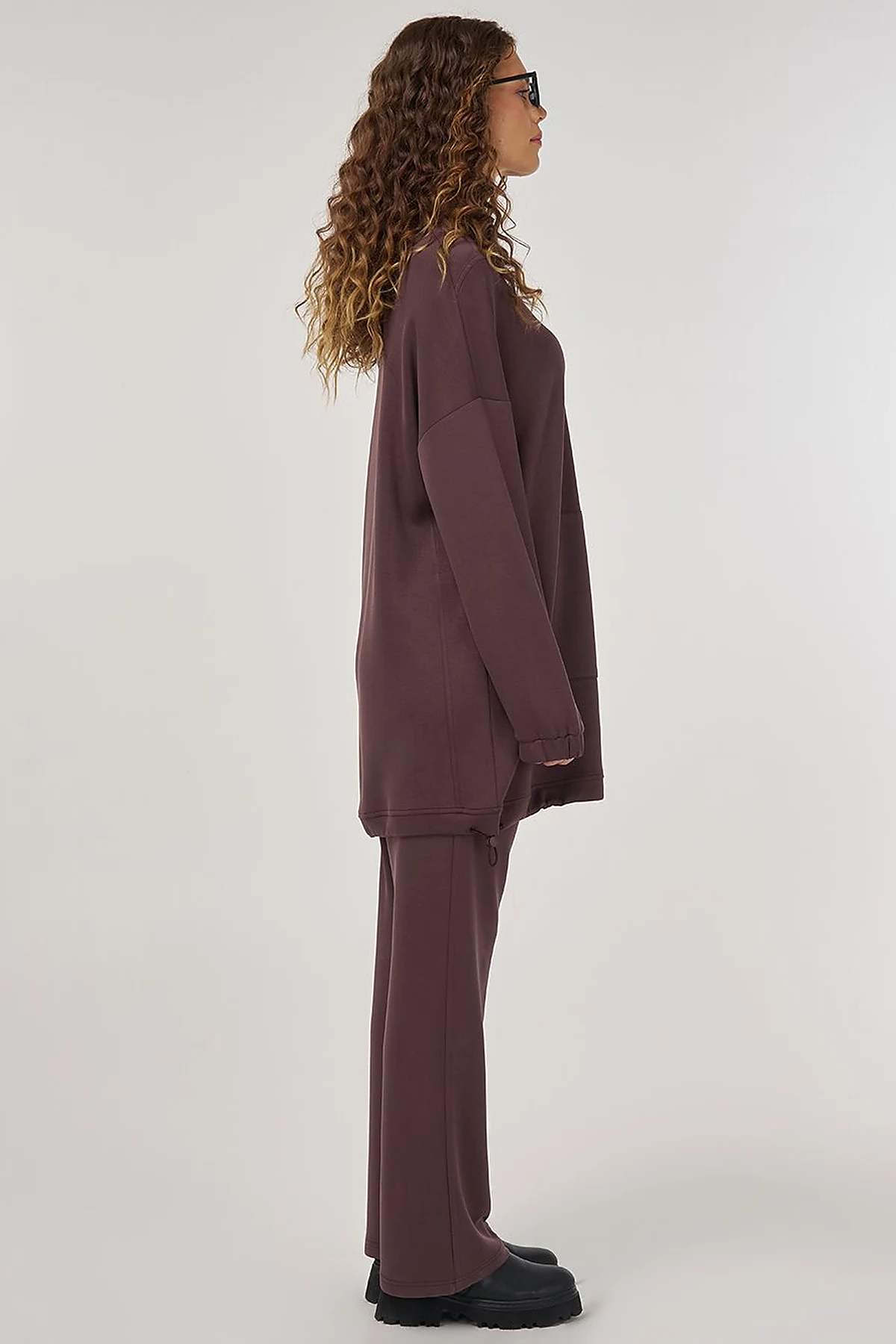Kangaroo Pocket Two-Piece Suit in Plum