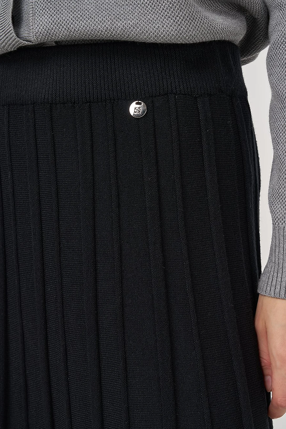 High Waist Viscose Knit Skirt Black