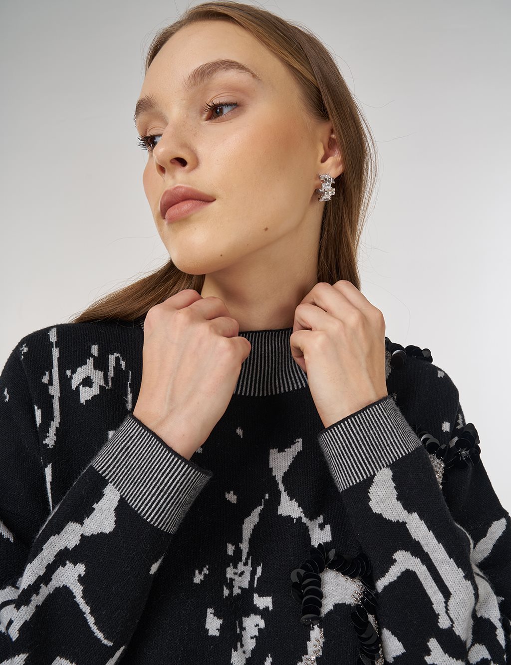 Sequin Detailed Viscose Knit Tunic in Black