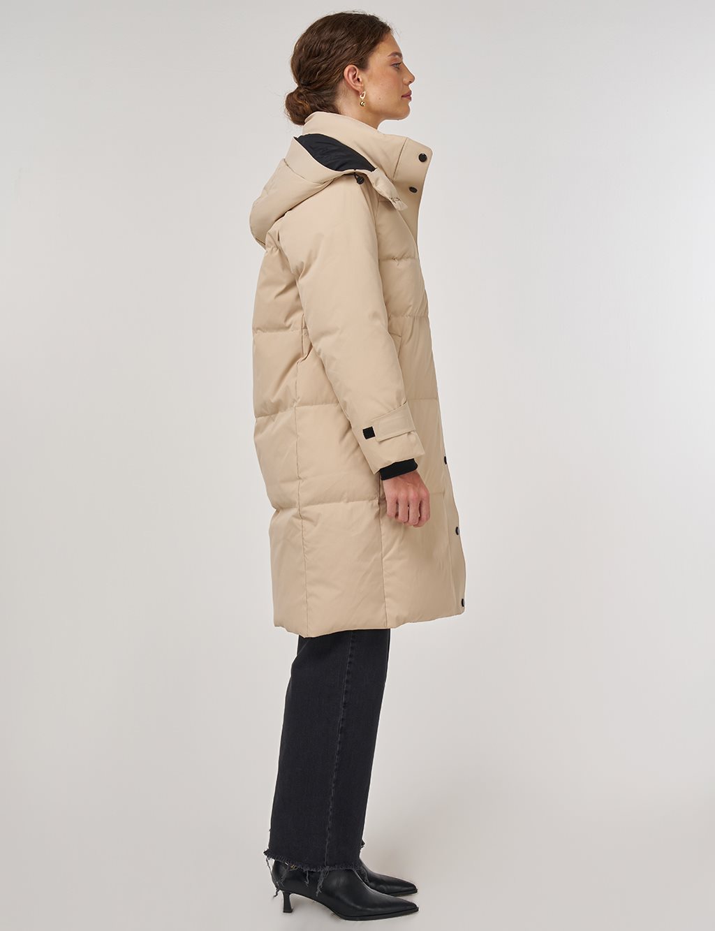 Pocket Detailed Goose Down Coat in Cream