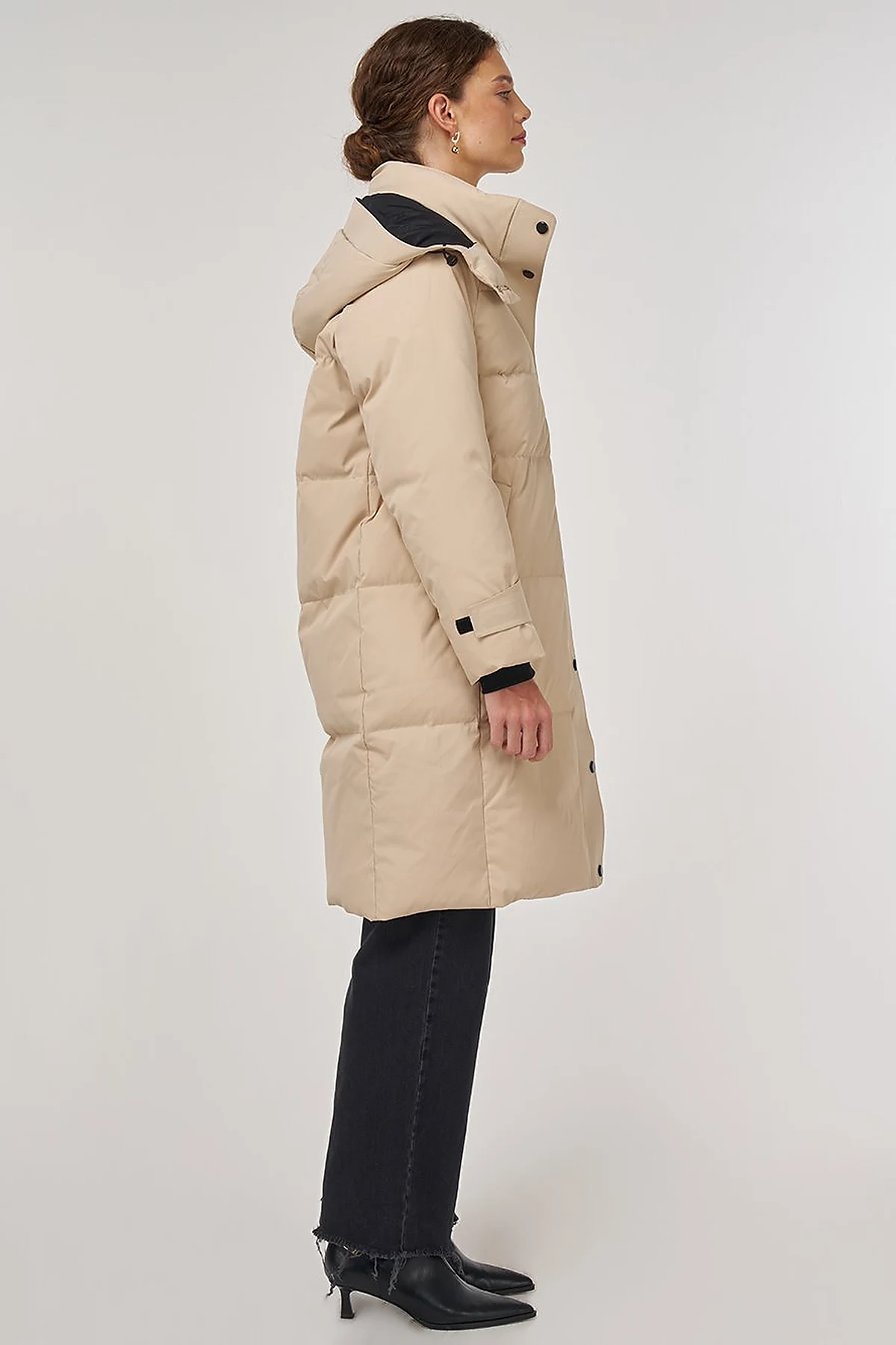 Pocket Detailed Goose Down Coat in Cream
