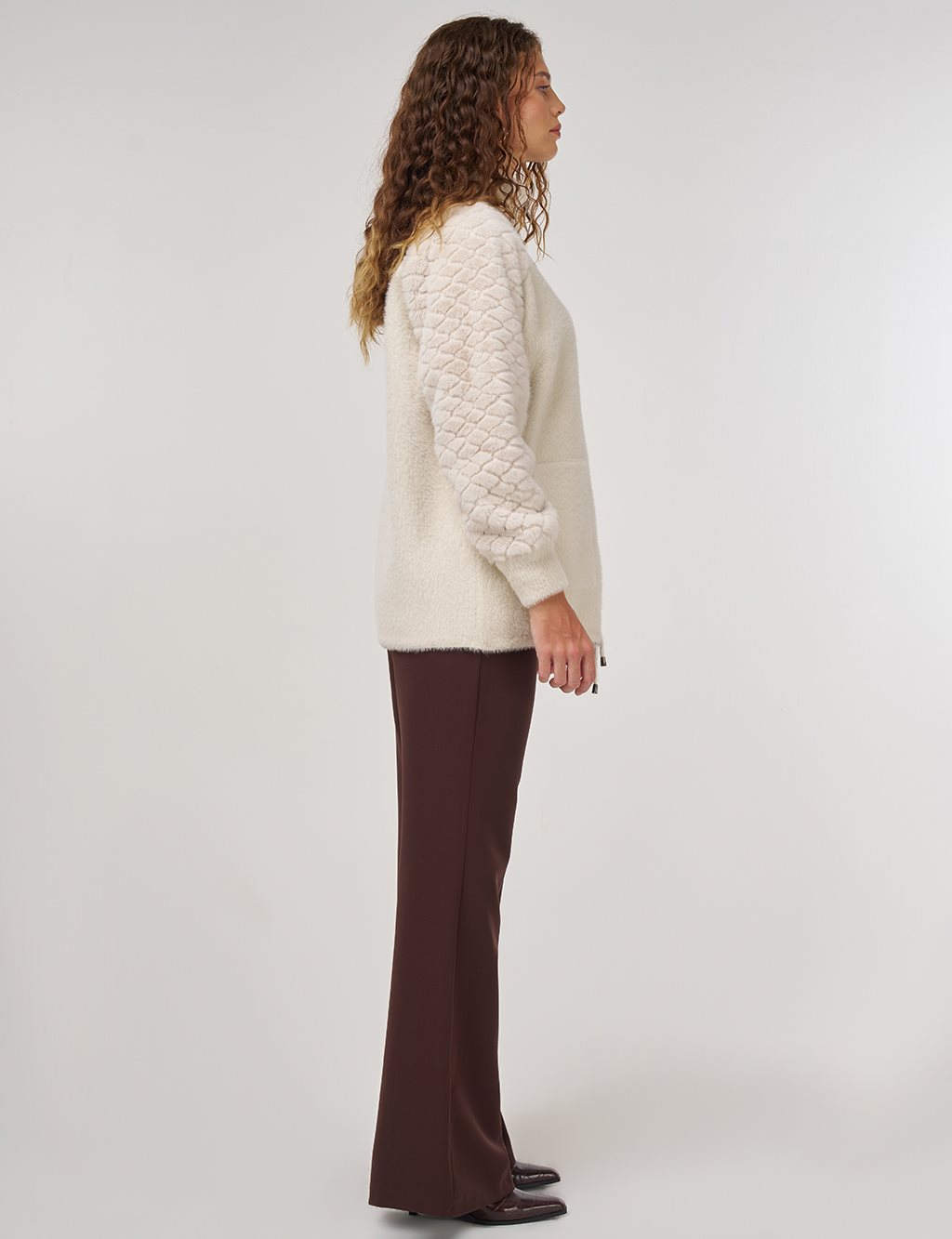 Peluş Garnili Triko Ceket Krem 