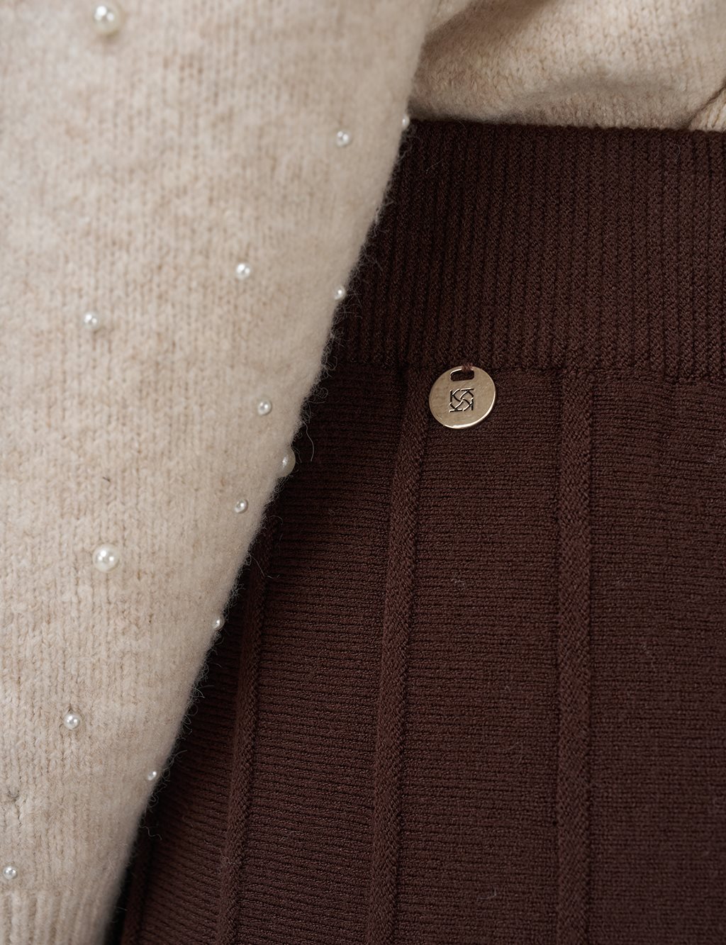 Stitched Viscose Knit Skirt in Dark Coffee