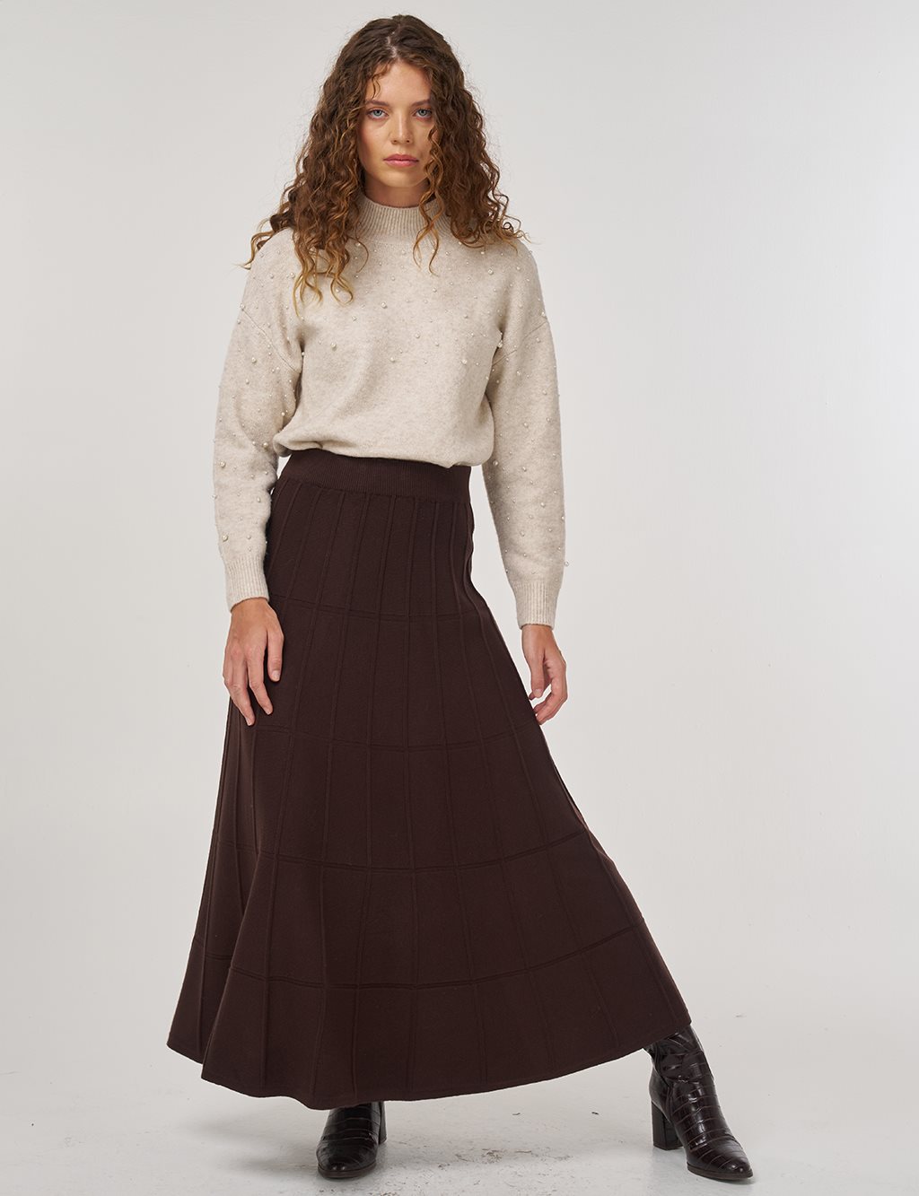 Stitched Viscose Knit Skirt in Dark Coffee