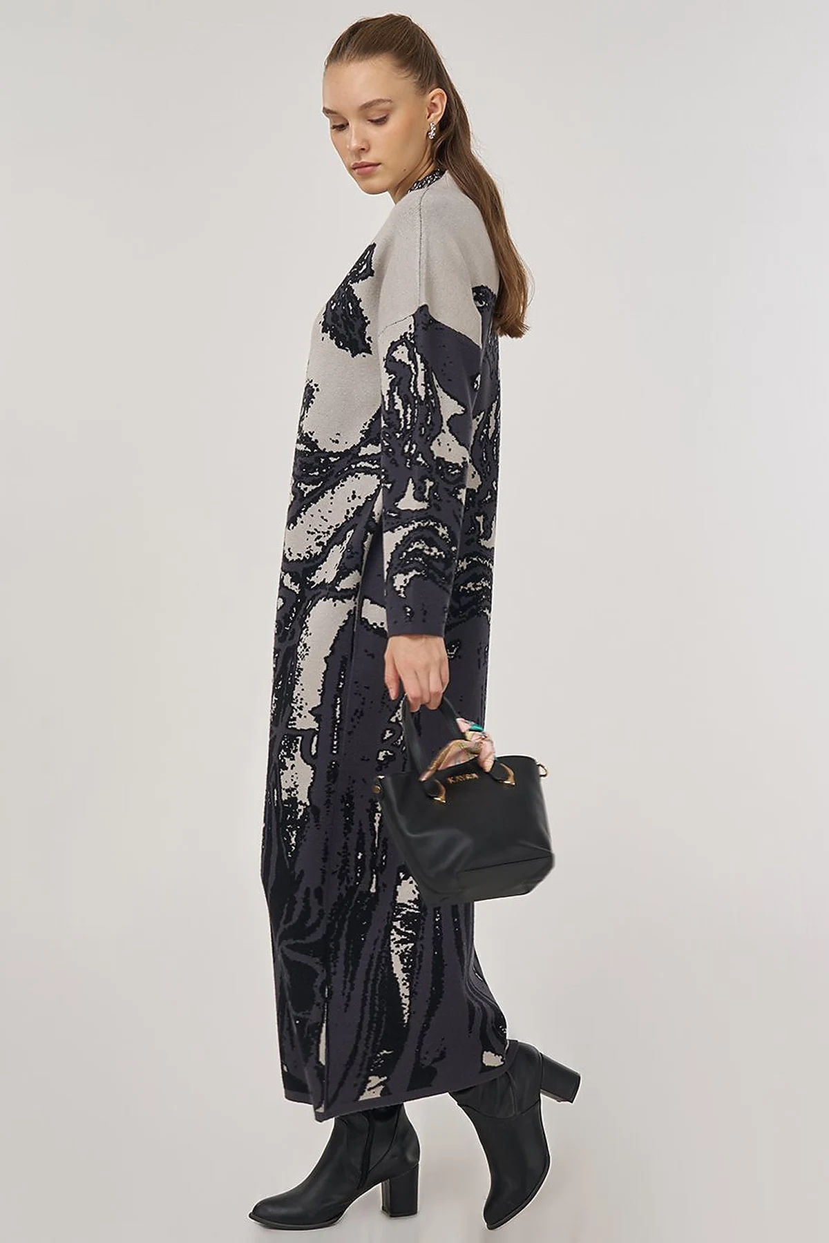 Abstract Patterned Viscose Knit Dress in Black