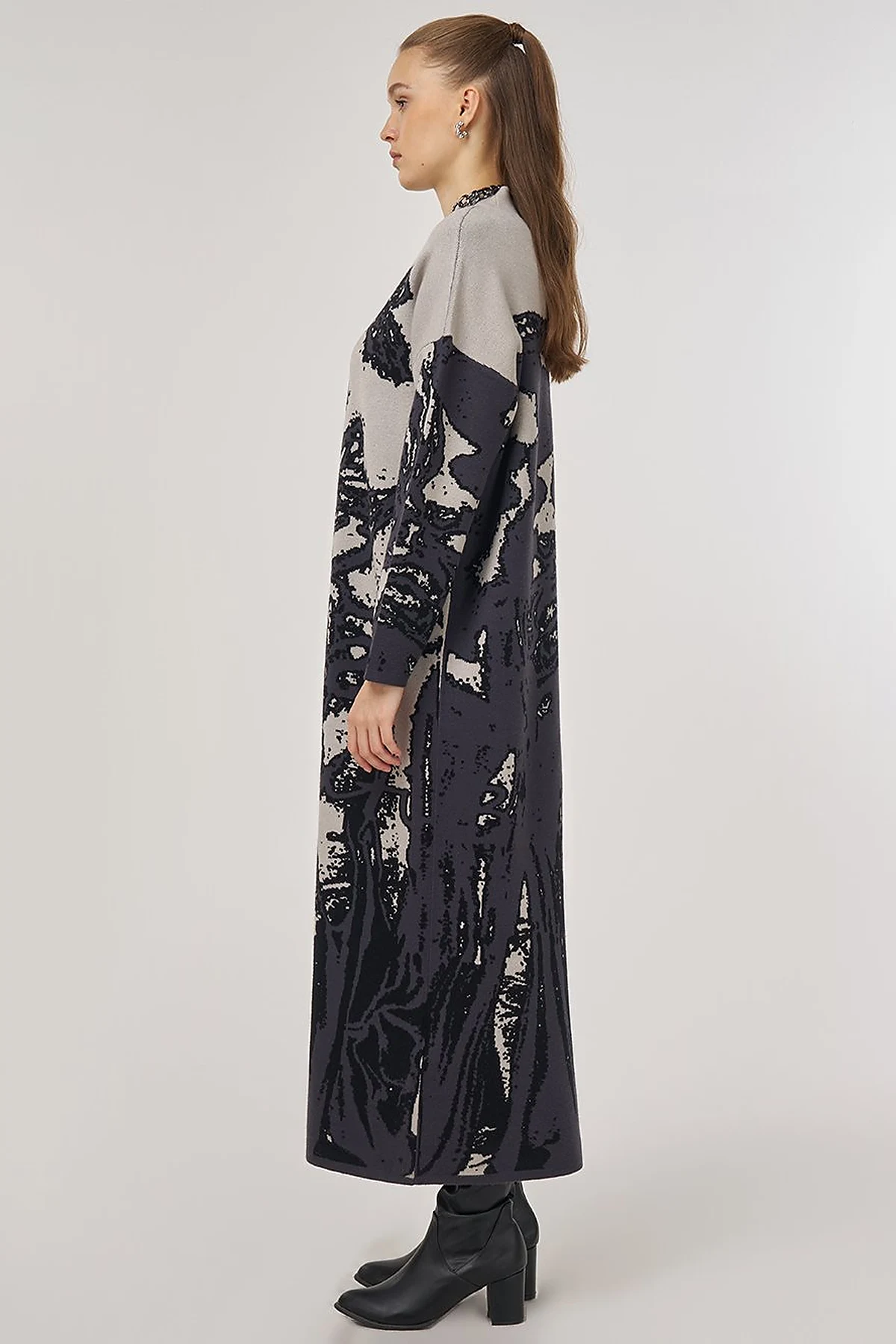 Abstract Patterned Viscose Knit Dress in Black