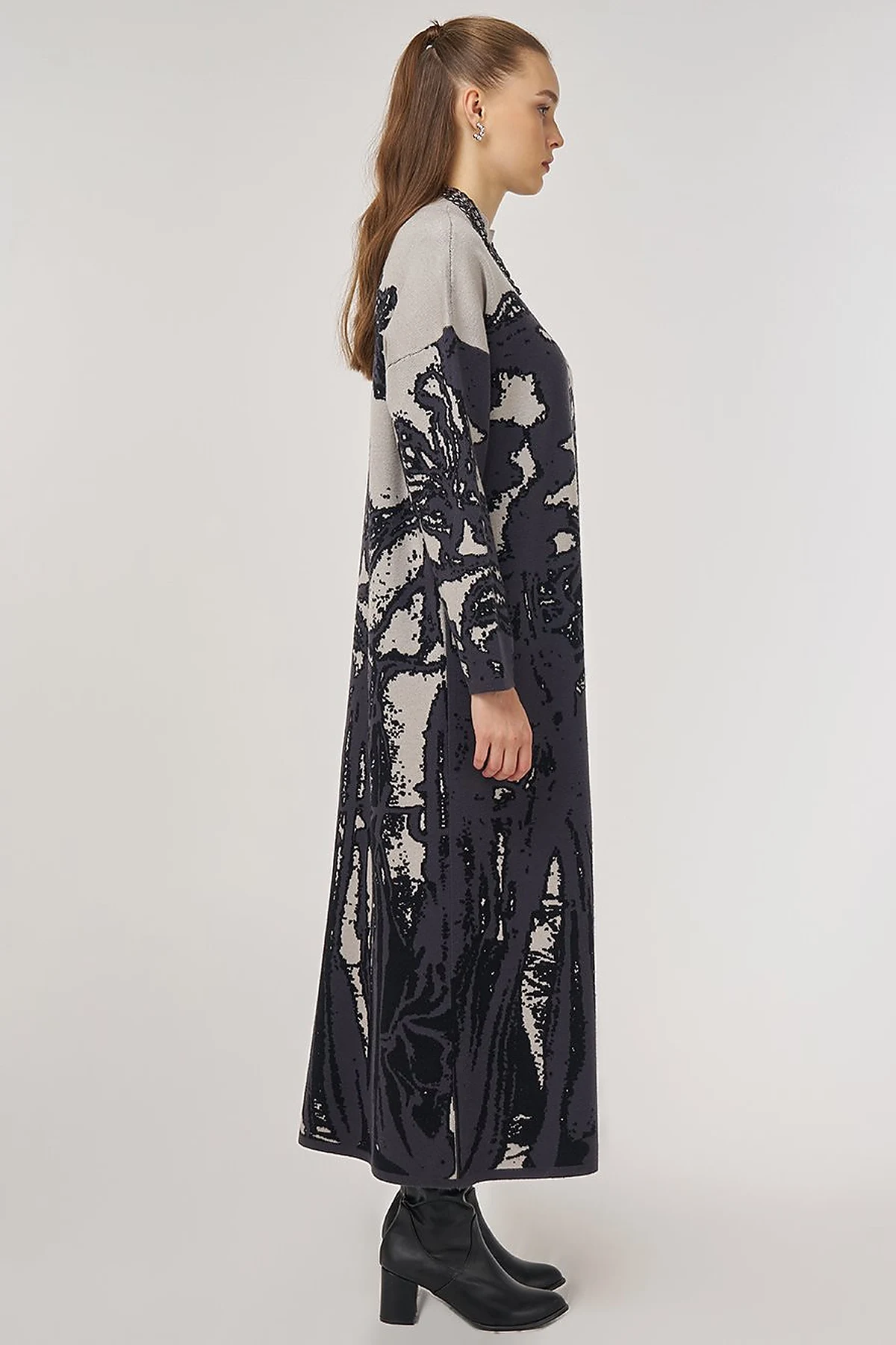 Abstract Patterned Viscose Knit Dress in Black