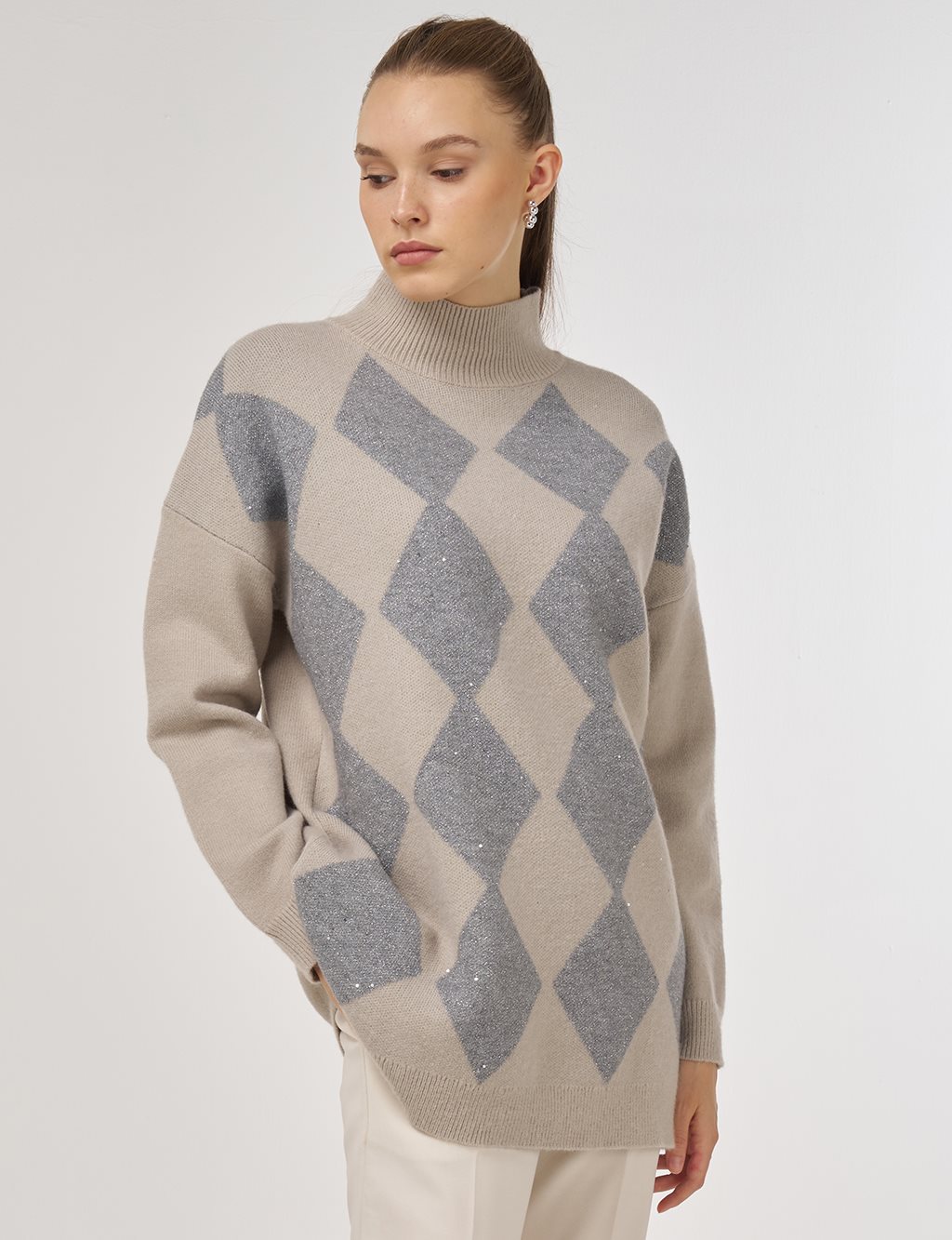 Argyle Pattern Knit Tunic Gray