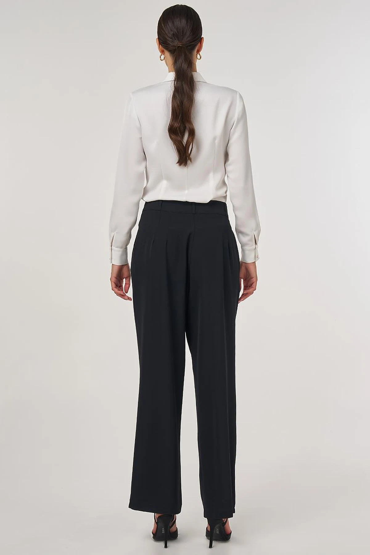 Pleated Fabric Pants Black